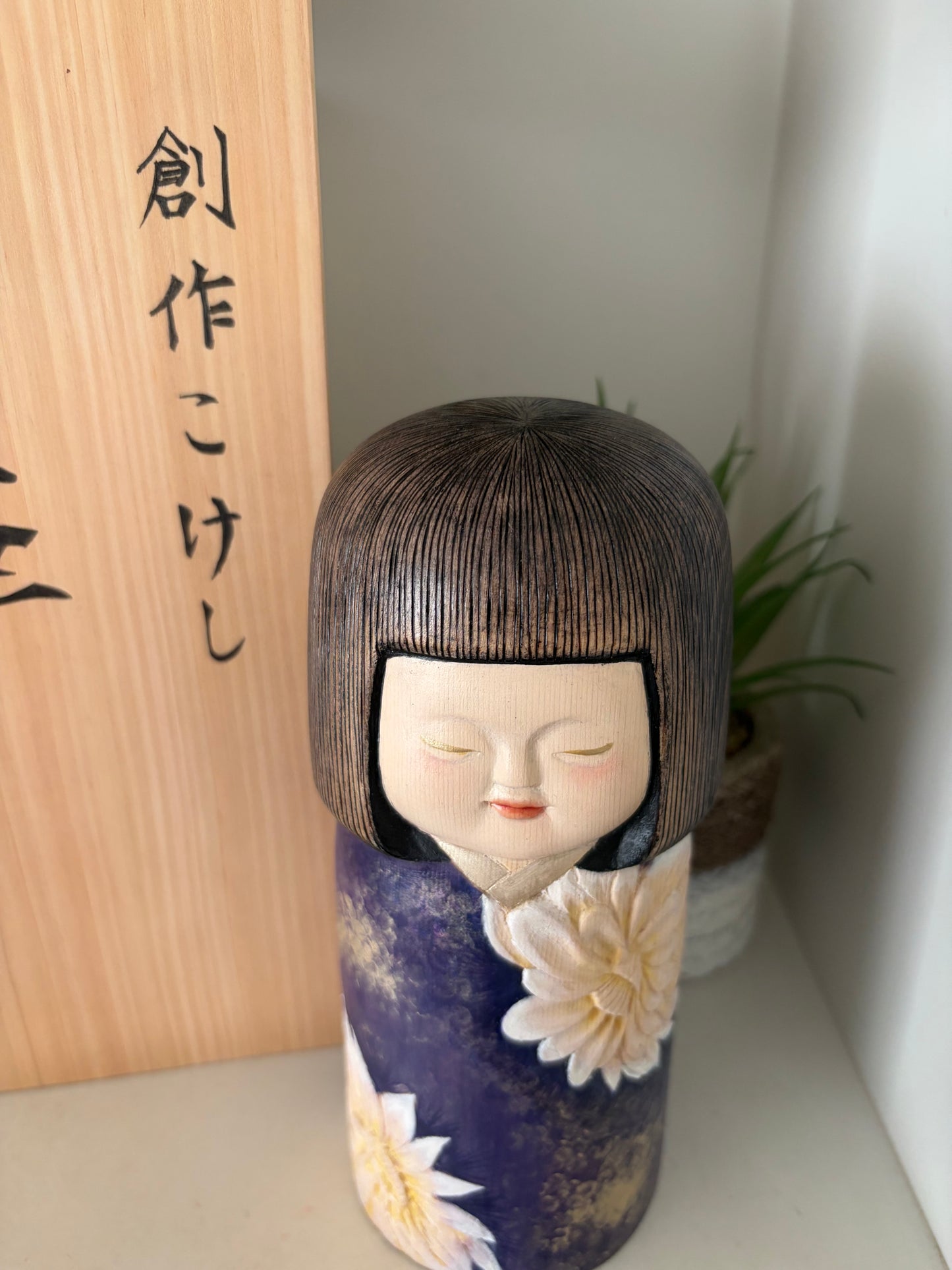 Exclusive one off a kind kokeshi by Nagisa Hirano!