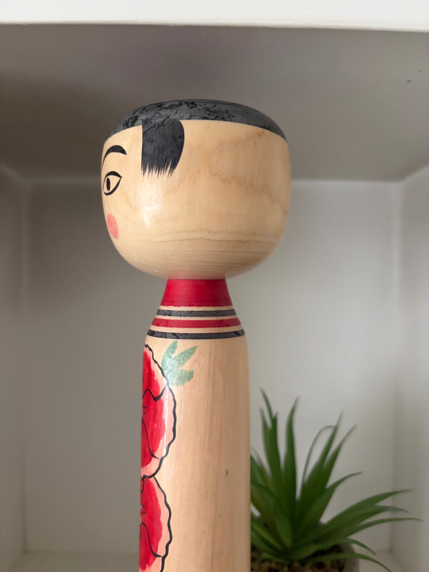 Vintage traditional Nakanosawa “Takobozu” Kokeshi doll by Koji Seya