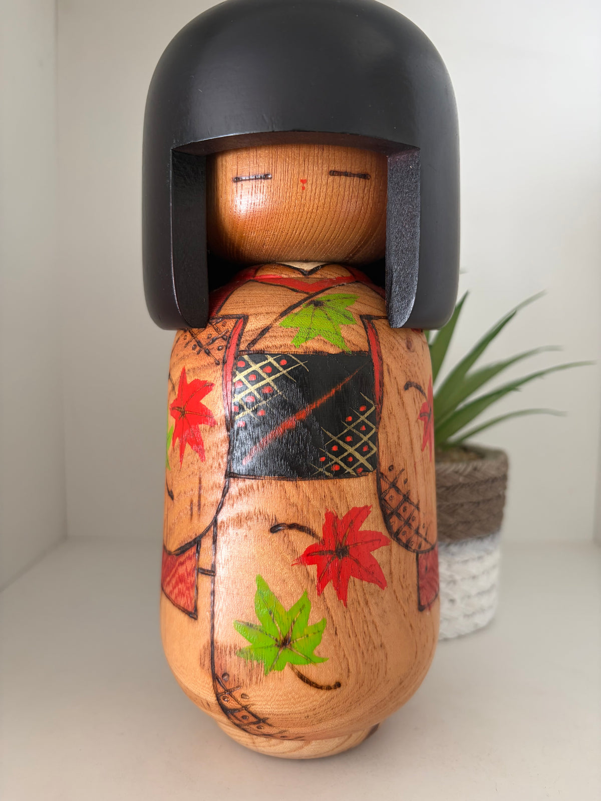 Vintage Gumma kokeshi by Kunio Miyagawa (1933-)