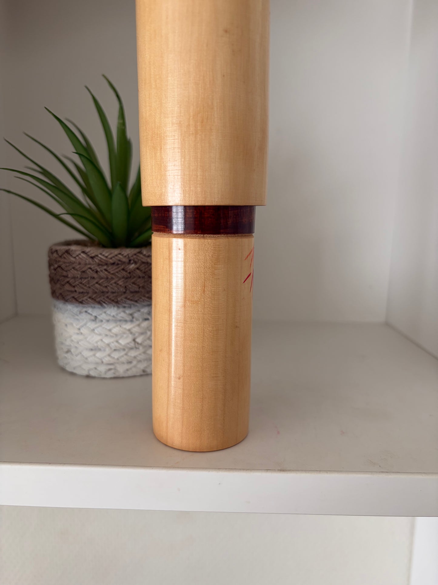 Vintage Sosaku kokeshi by Sato Suigai (1920-) - With box