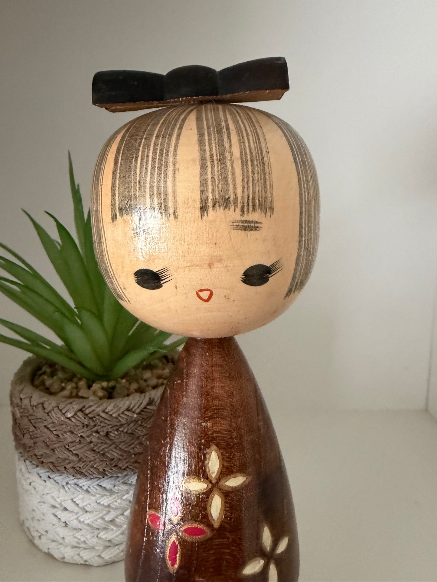 Vintage Sosaku kokeshi by Isamu Yamakawa (1928-)