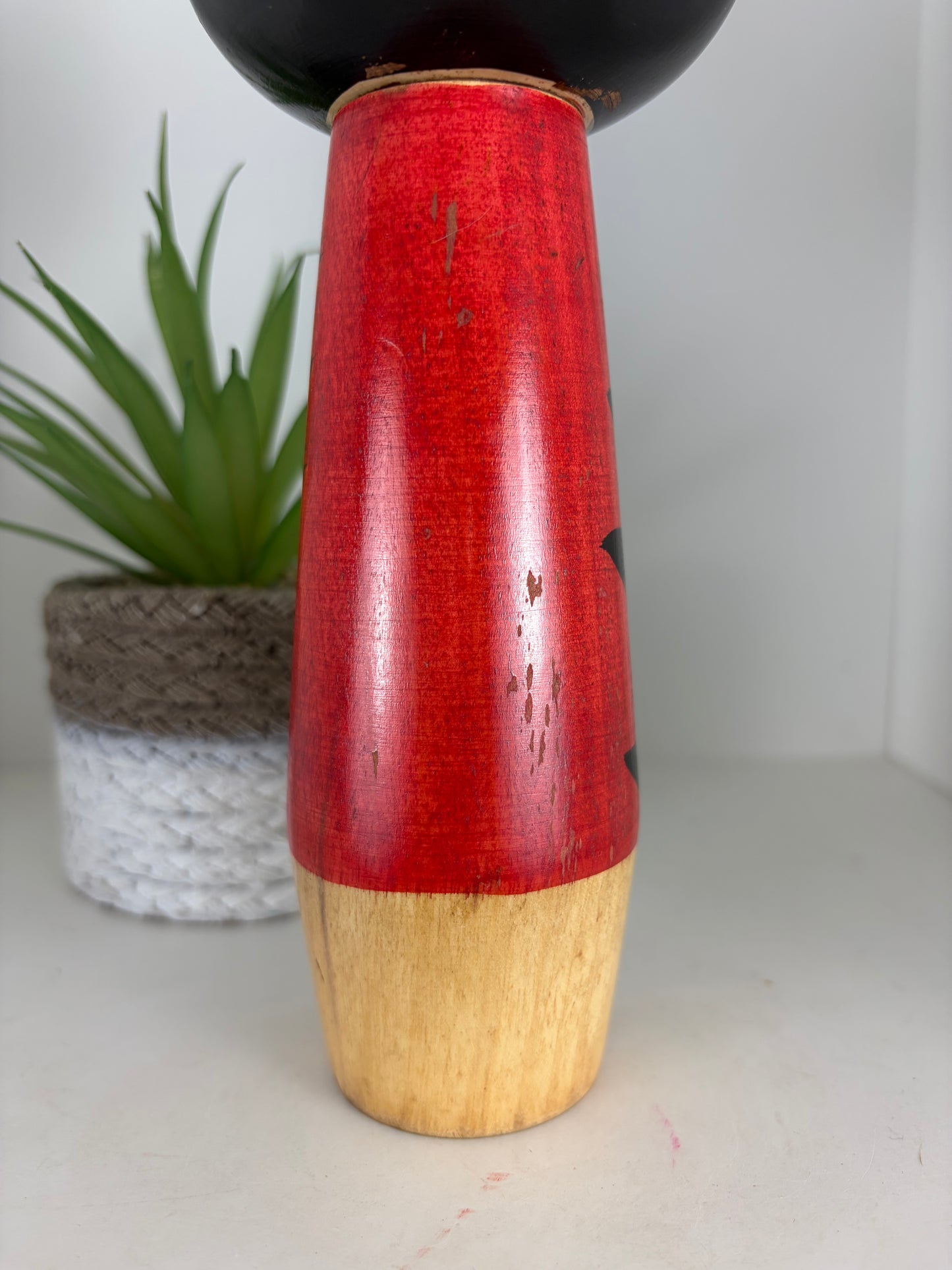 Vintage Sosaku kokeshi by Hideo Ishihara (1925-1999)