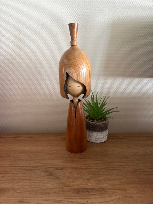 Exclusive Sosaku kokeshi by Shido Shozan (1932-1995)