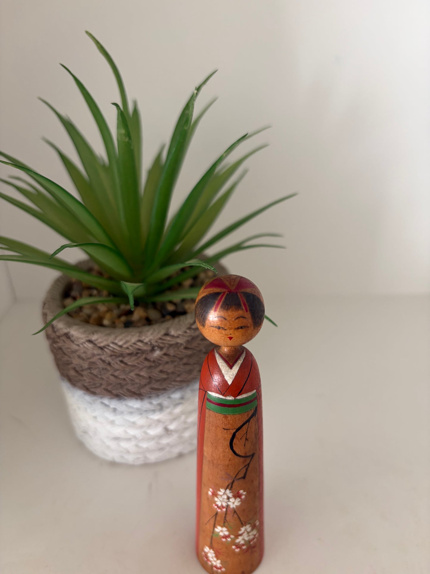 Exclusive Kijiyama kokeshi made by Takano Yohachi (1907-1994)