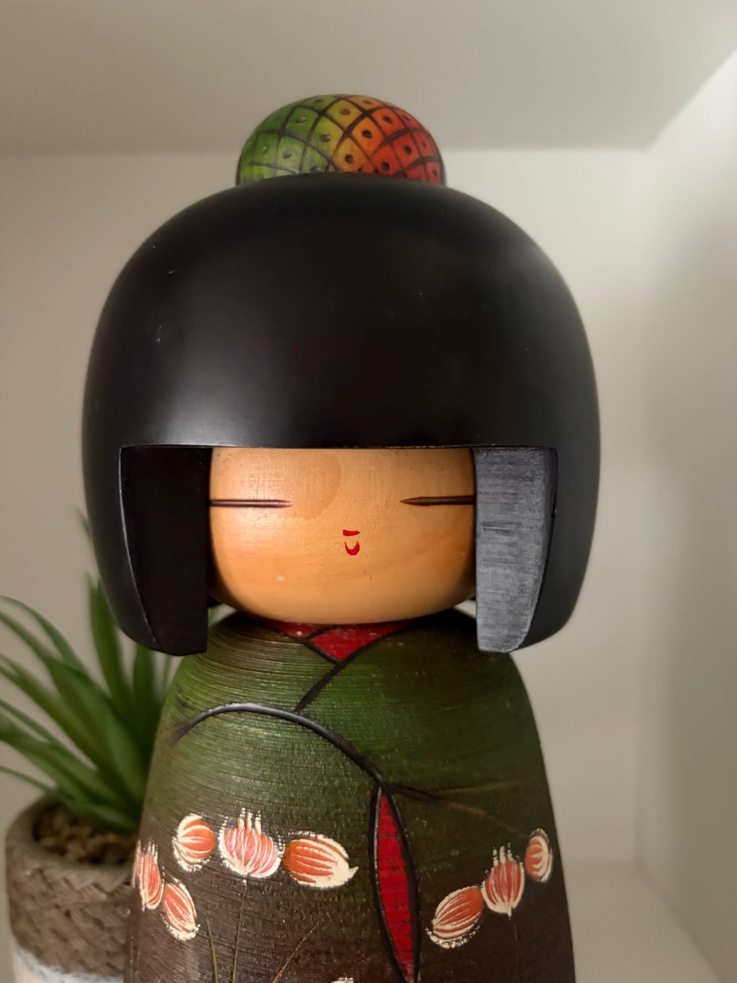 Vintage Gumma kokeshi by Masae Fujikawa (1942-2015)- 27cm