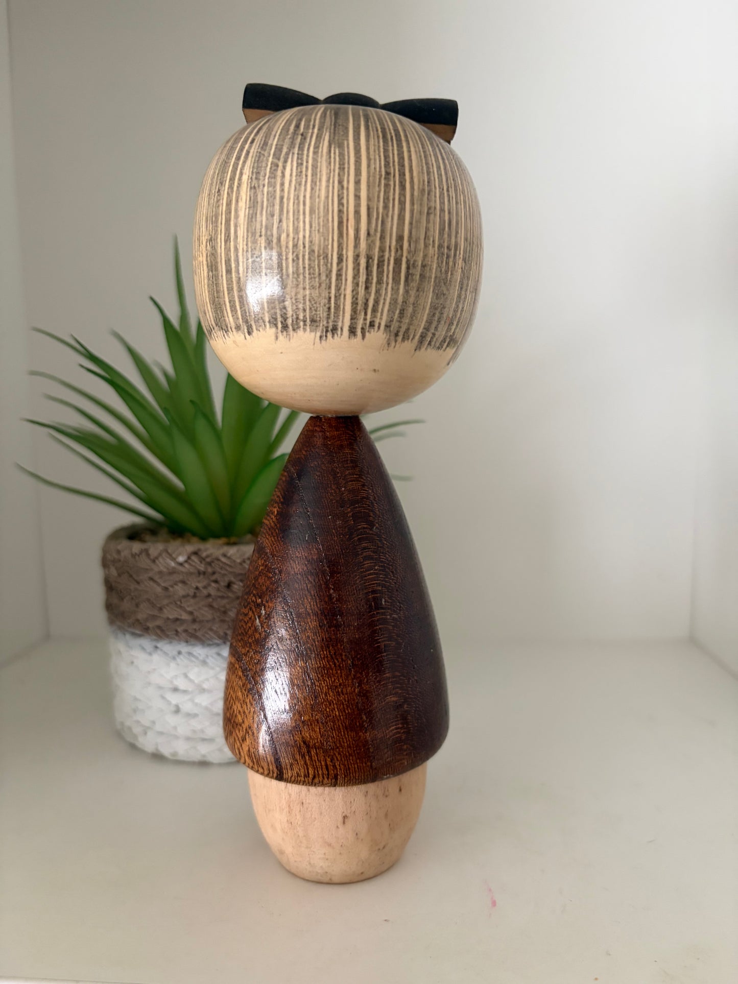 Vintage Sosaku kokeshi by Isamu Yamakawa (1928-)