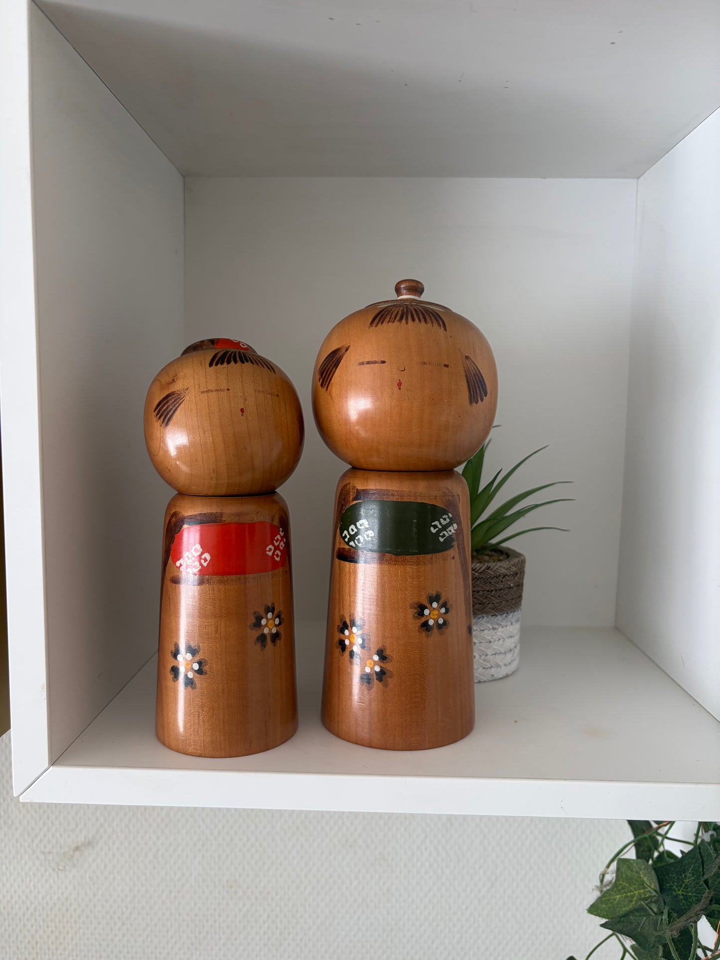 Vintage Husband and Wife kokeshi by Kiyohara Takao