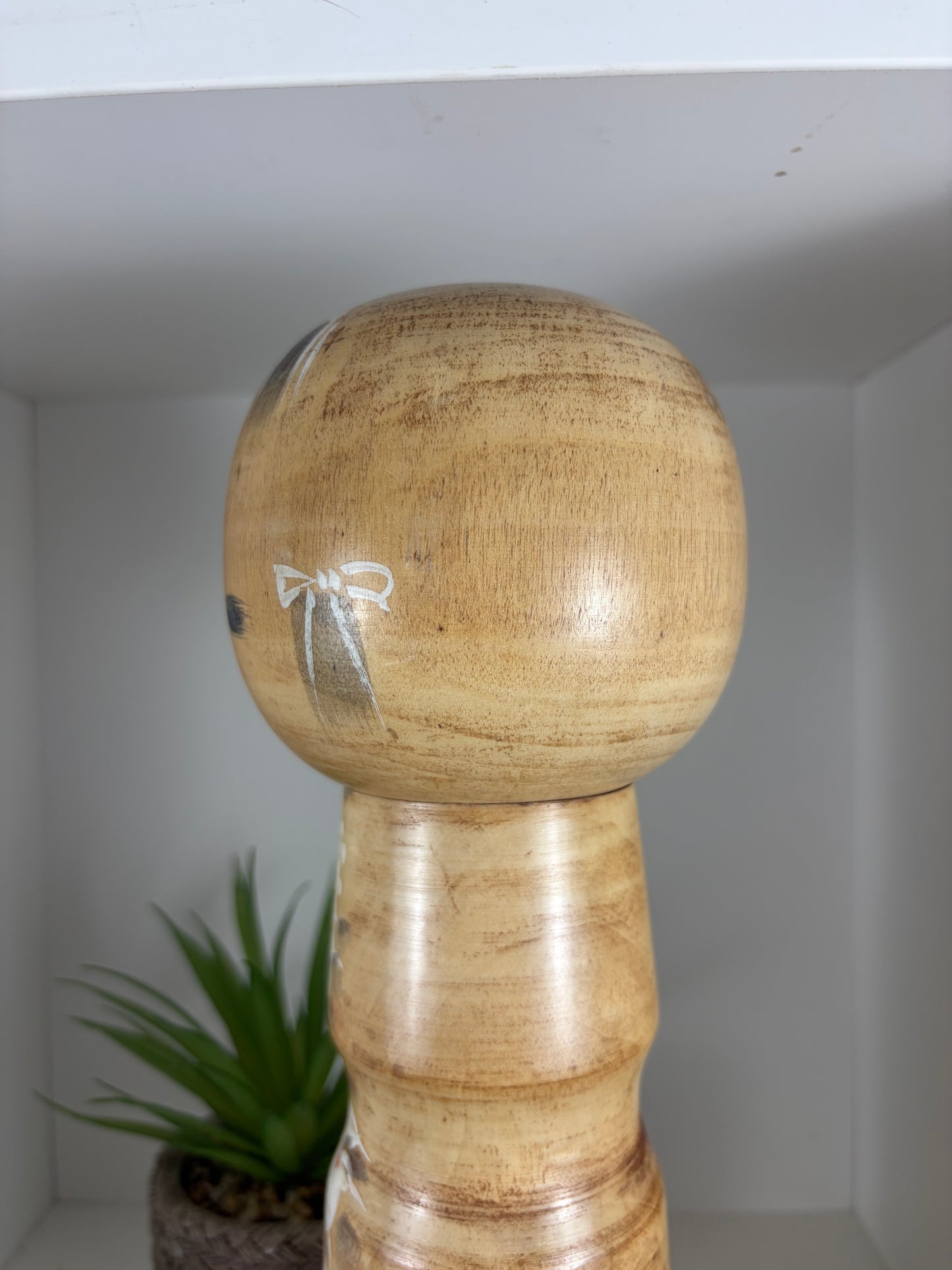 Rare vintage Sosaku kokeshi by Aida Seiho (Harumine) (1926-1998)