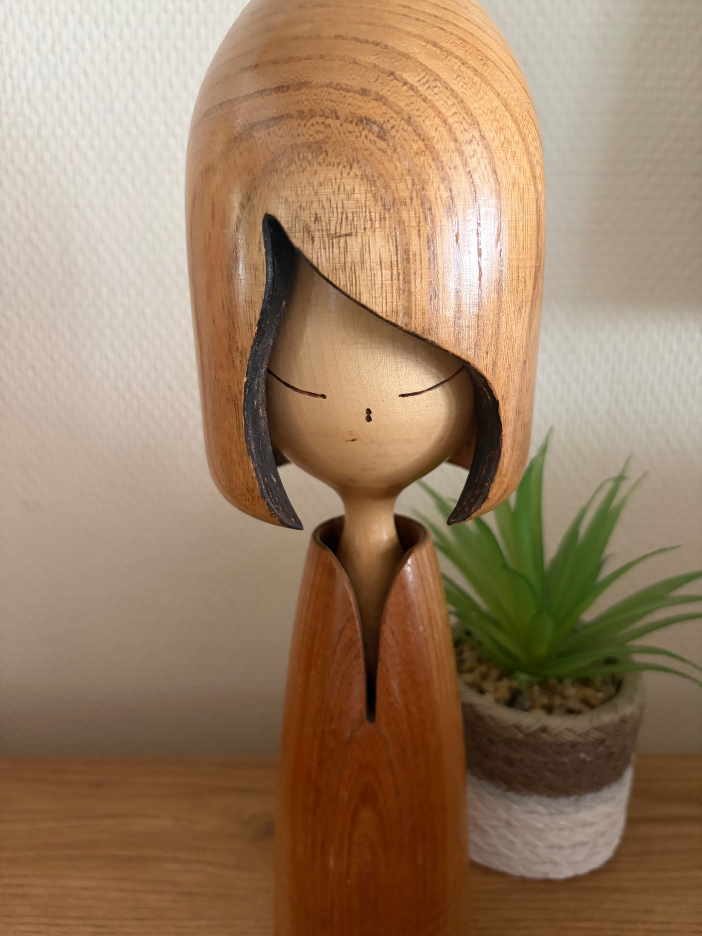 Exclusive Sosaku kokeshi by Shido Shozan (1932-1995)