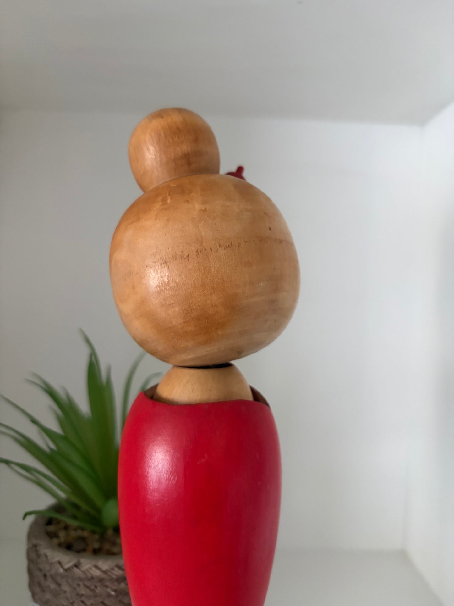 Vintage Sosaku kokeshi by Hajime Miyashita (1940-)