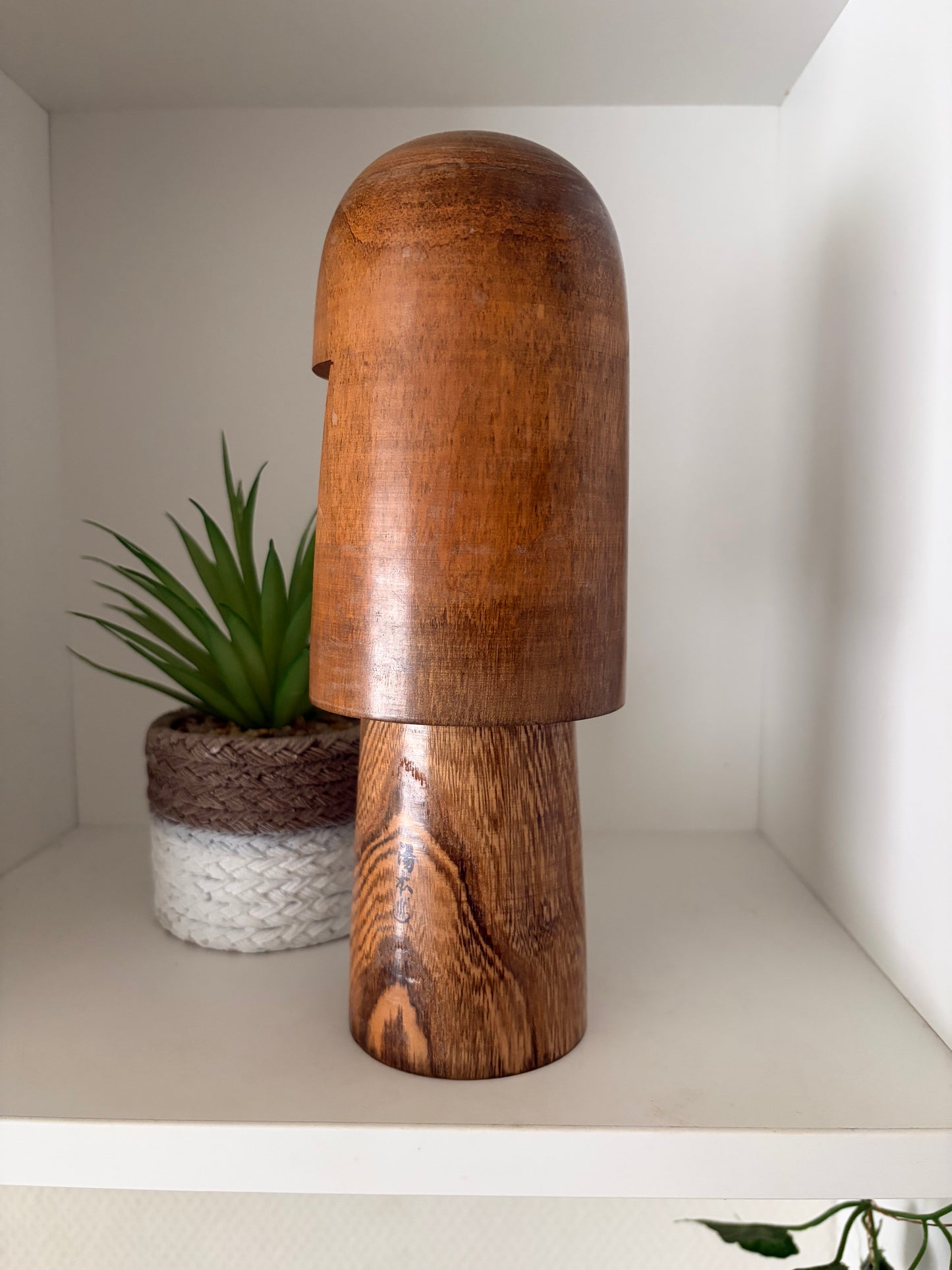 Vintage Sosaku kokeshi by Takanashi