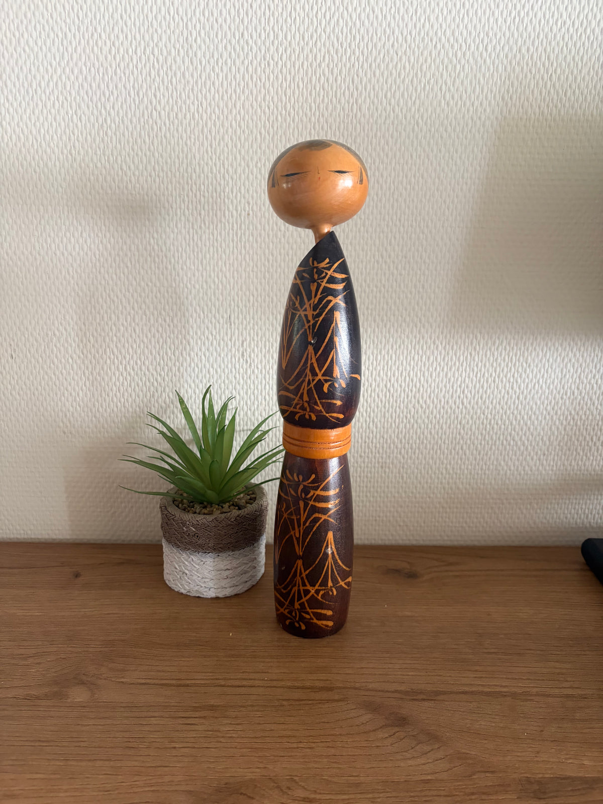 Vintage Sosaku kokeshi by Sato Suigai (1920-)