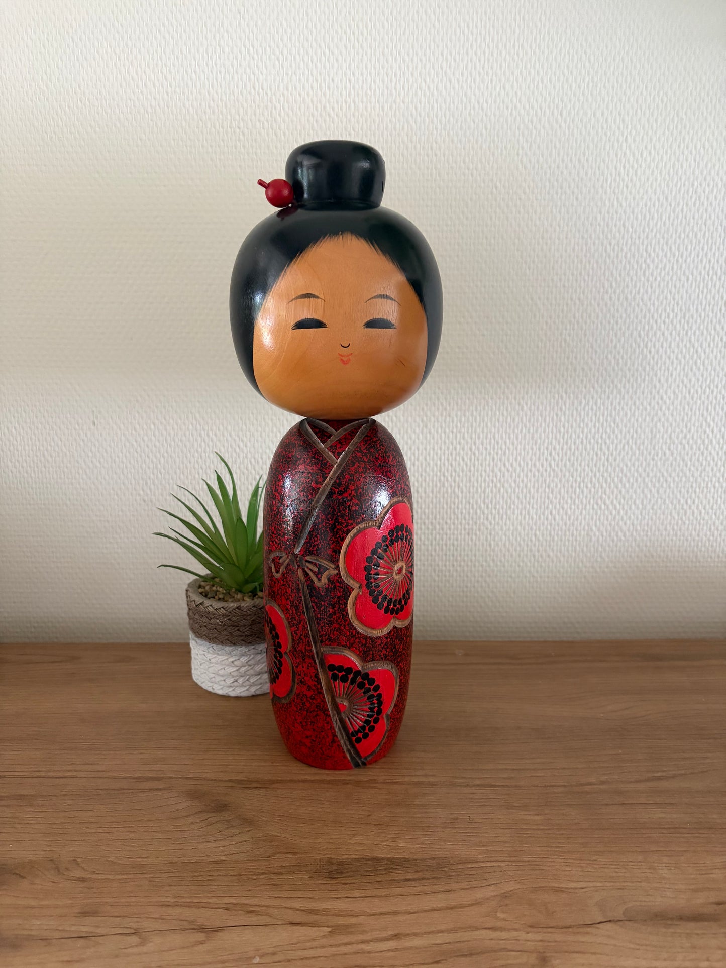 Rare vintage Sosaku kokeshi by Sato Kouson