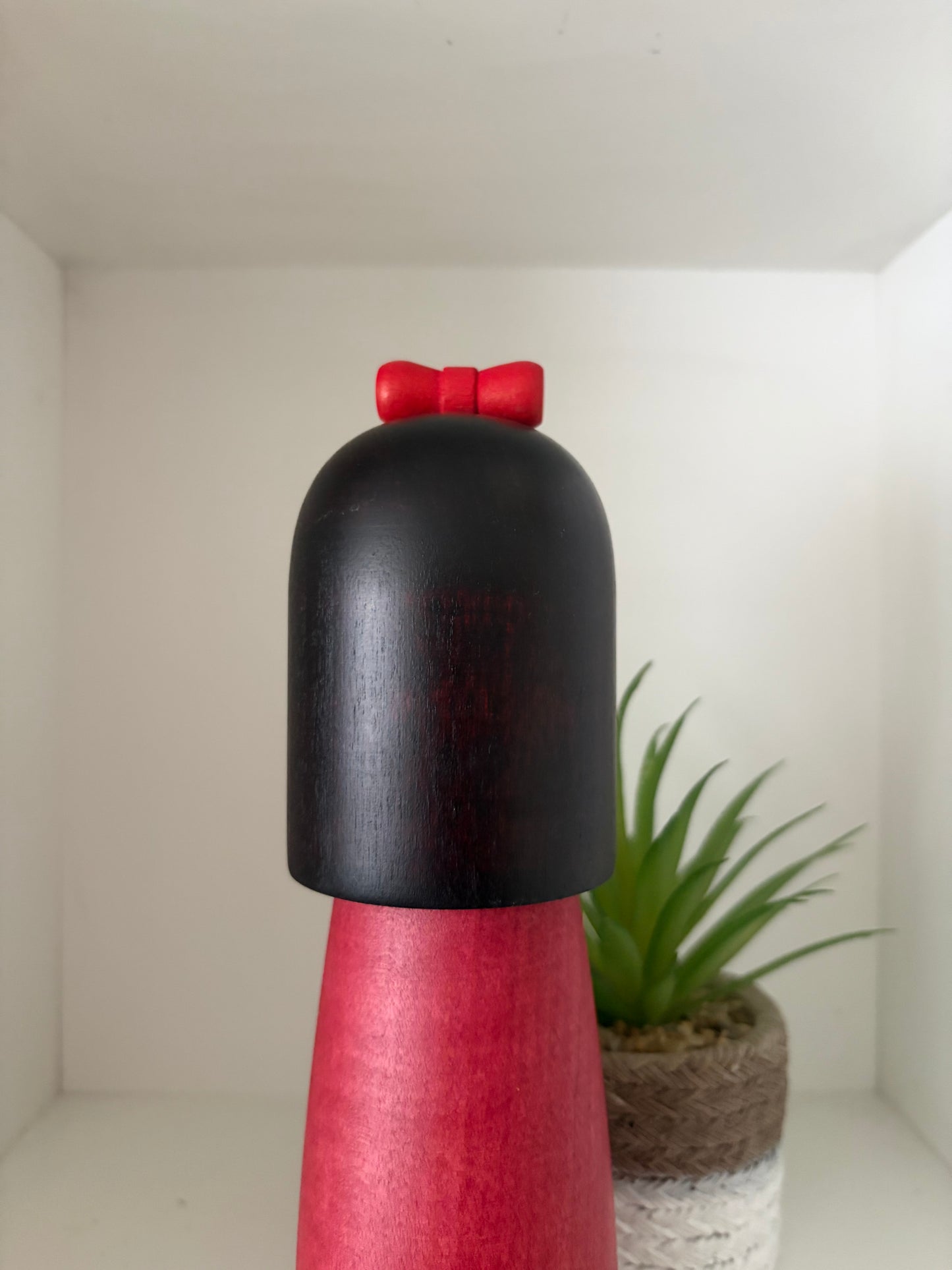 Vintage Gumma kokeshi by Kazuo Takamizawa