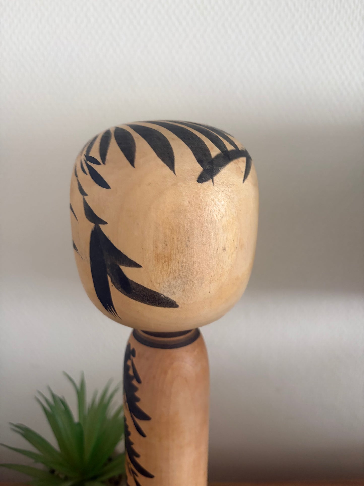 Vintage Monochrome Togatta kokeshi by Sato Fumio