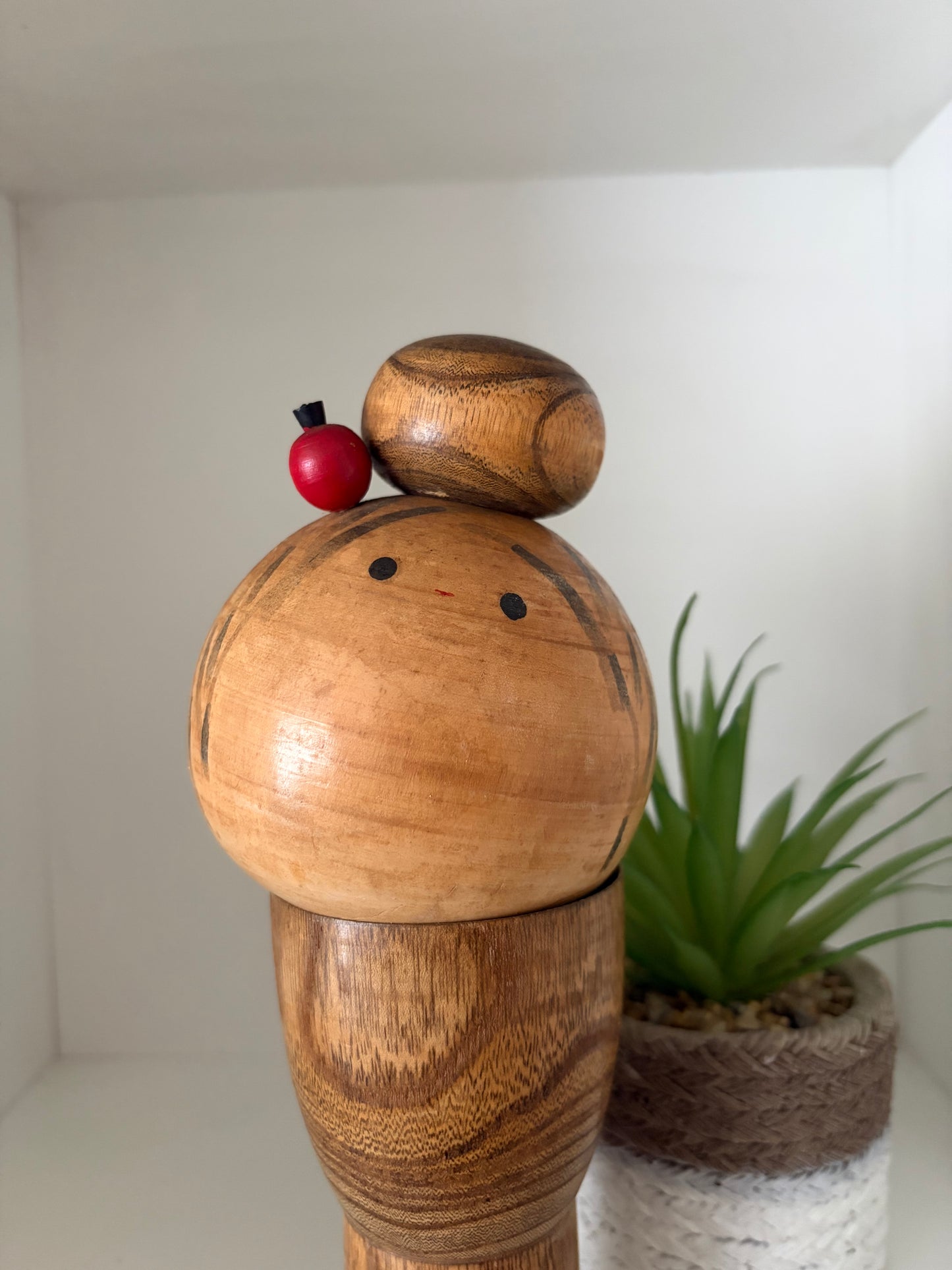 Vintage Sosaku kokeshi by Yajima Suiho (1915-)
