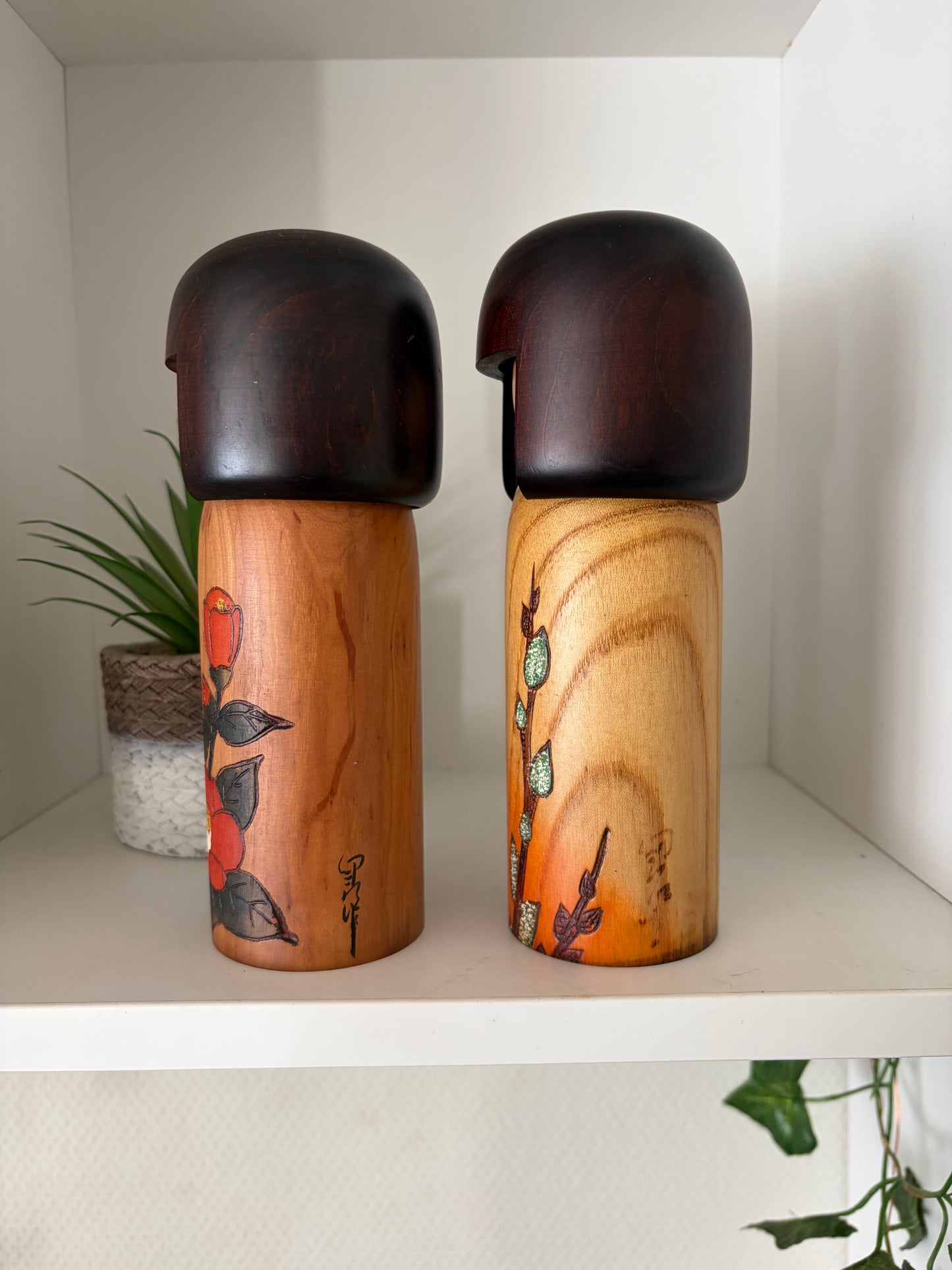 Set of two vintage Gumma kokeshi by Usaburo