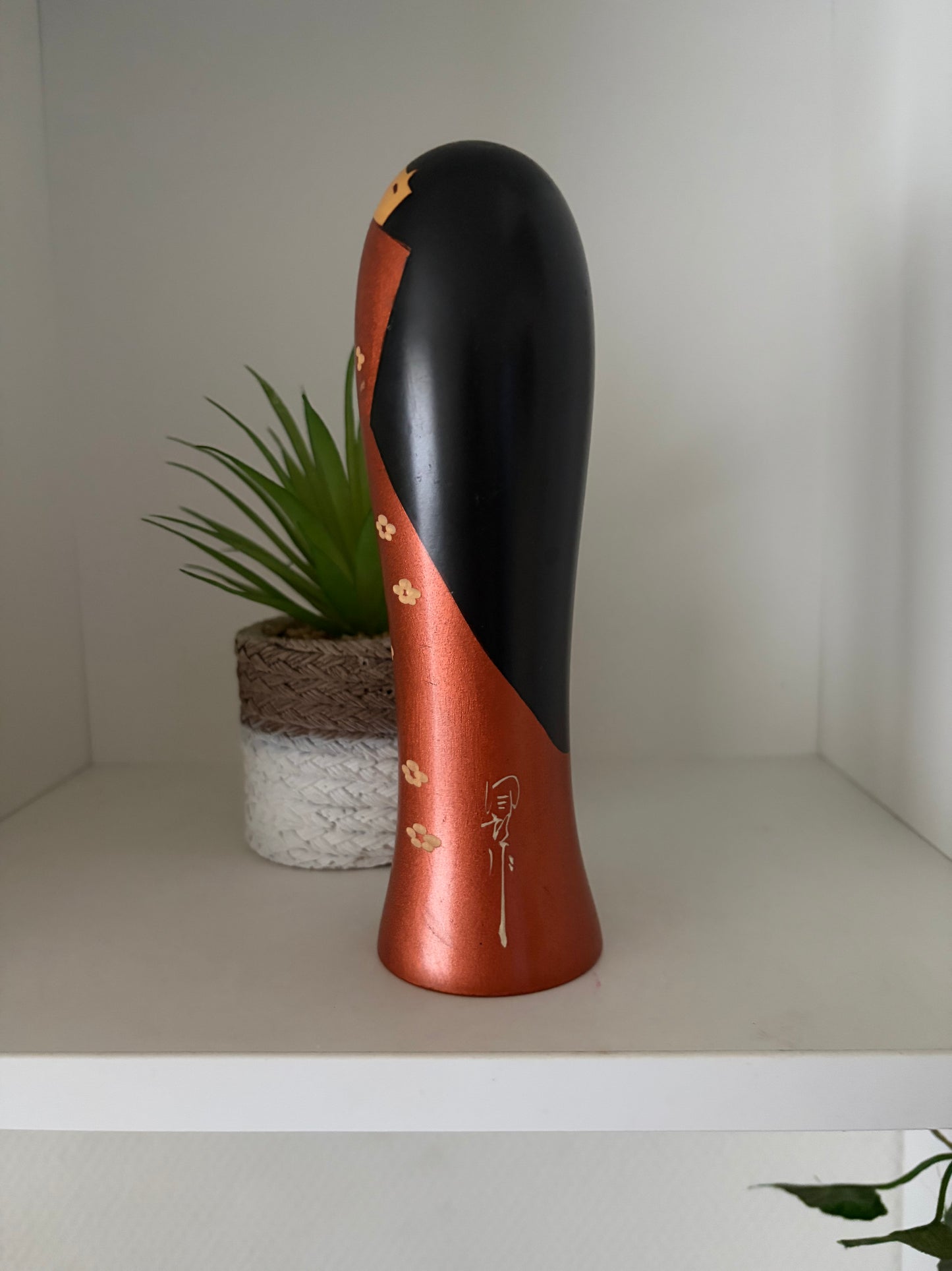 Vintage Gumma kokeshi by Usaburo