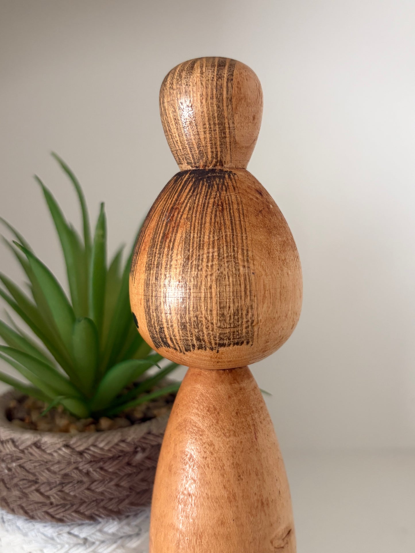 Lovely vintage Sosaku kokeshi by Isamu Yamakawa