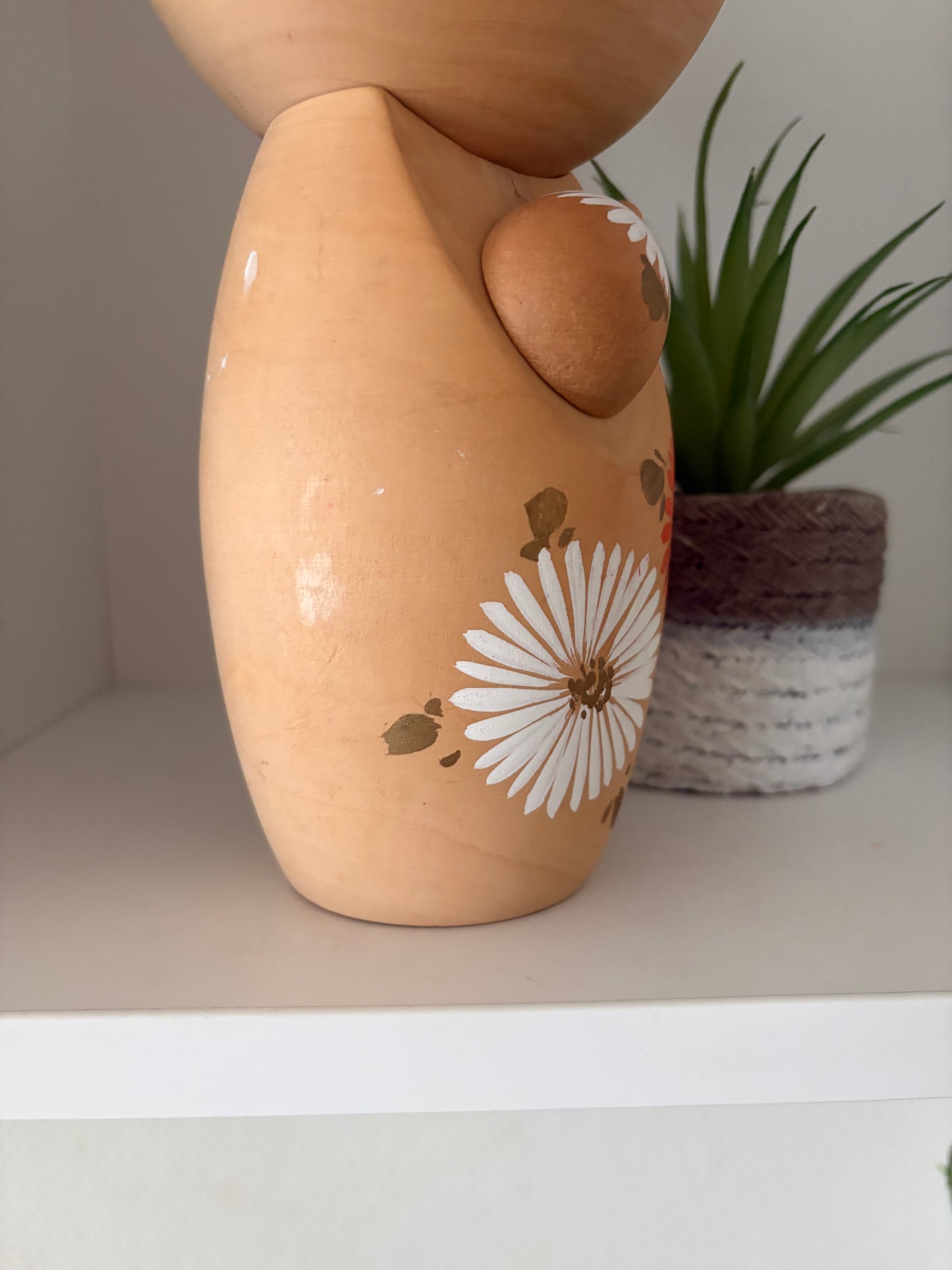 Vintage Sosaku kokeshi by Aoki Ryoka (1931-)