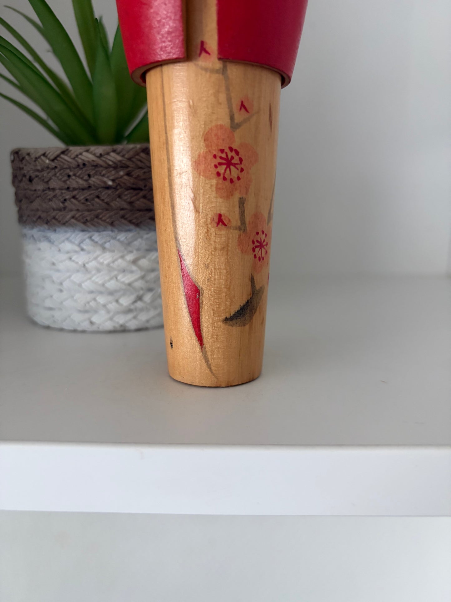 Vintage Sosaku kokeshi by Hajime Miyashita (1940-)