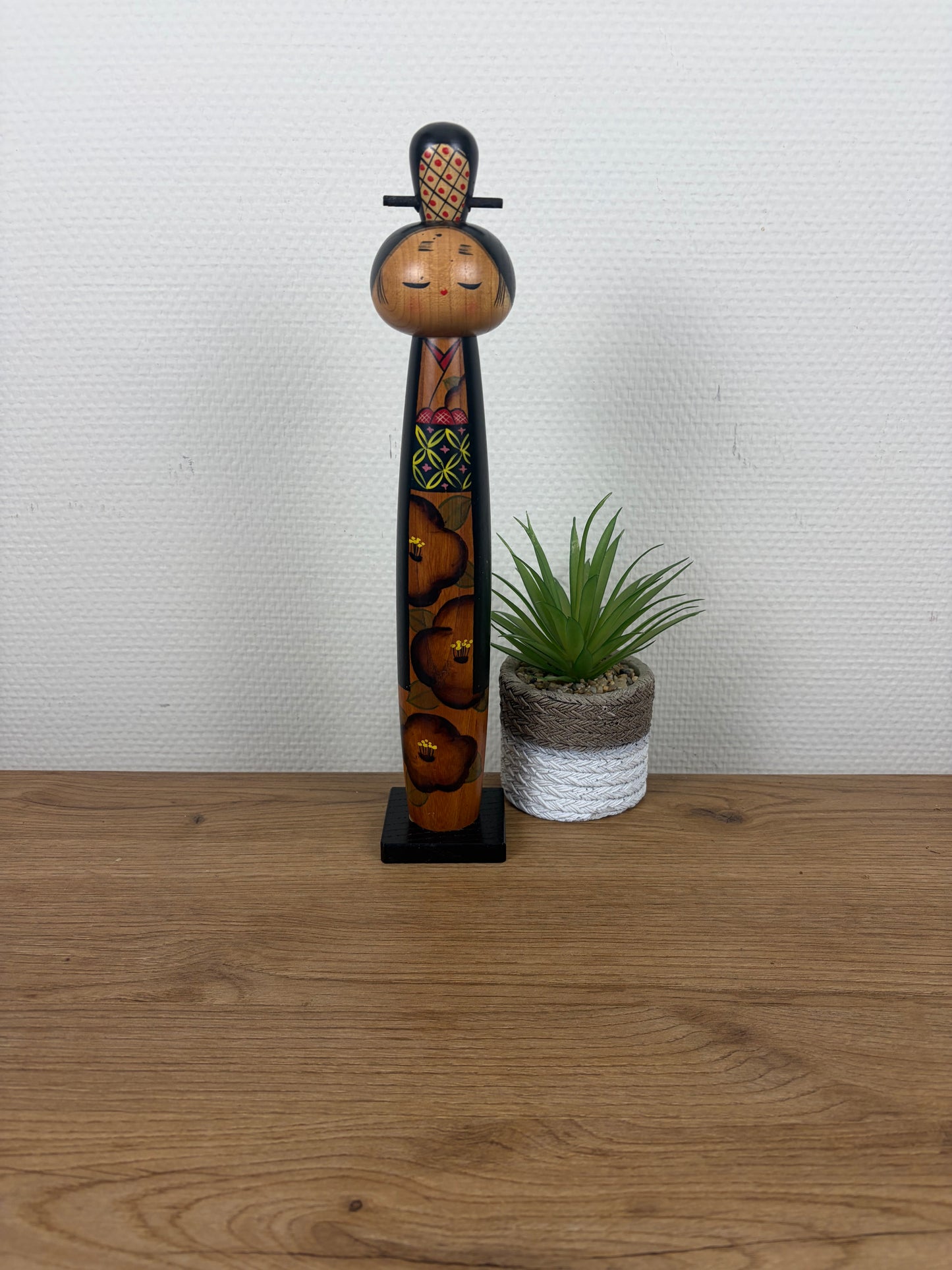 Rare vintage Gumma kokeshi by Kazuo Takamizawa (1927-)