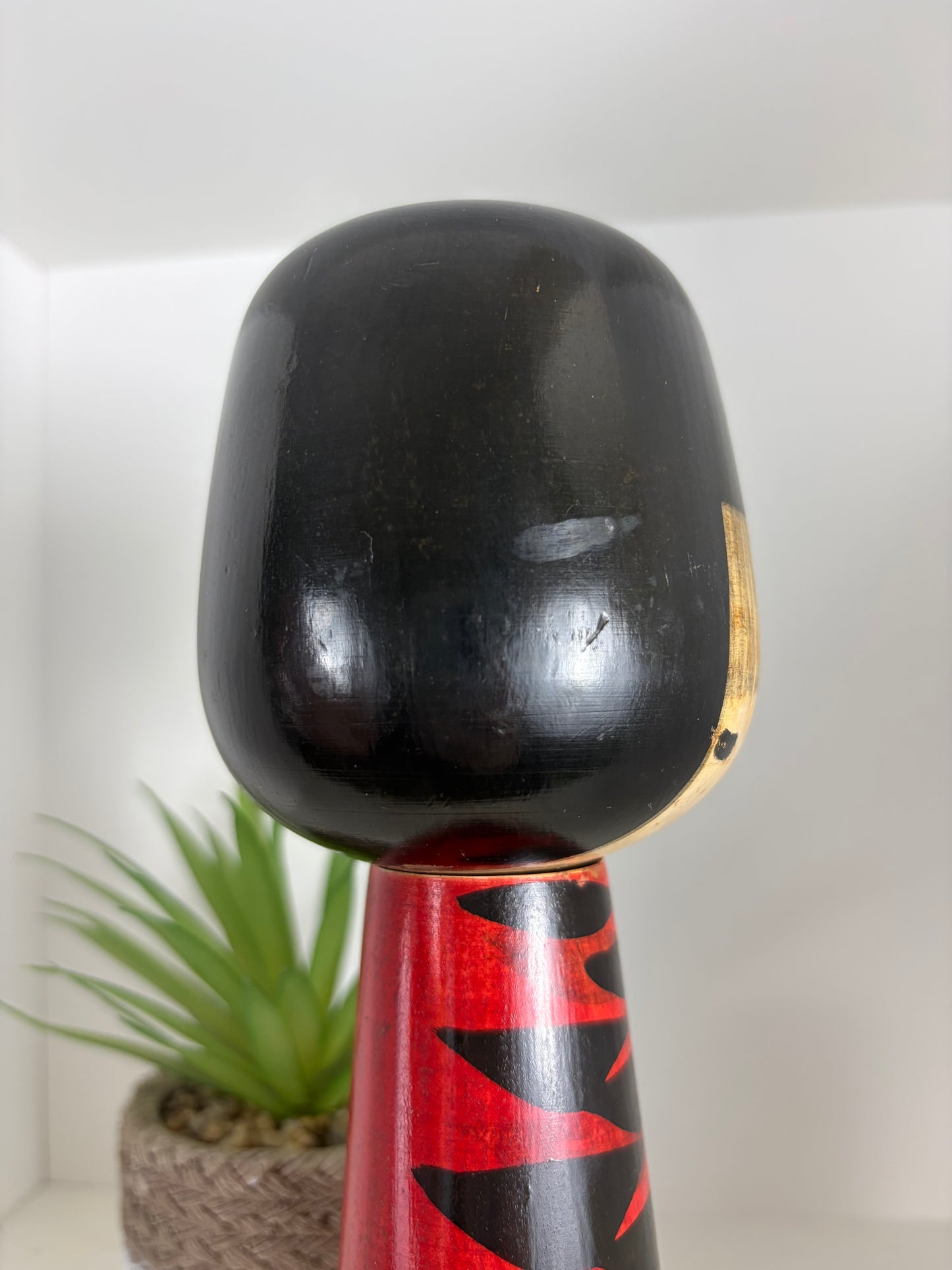 Vintage Sosaku kokeshi by Hideo Ishihara (1925-1999)