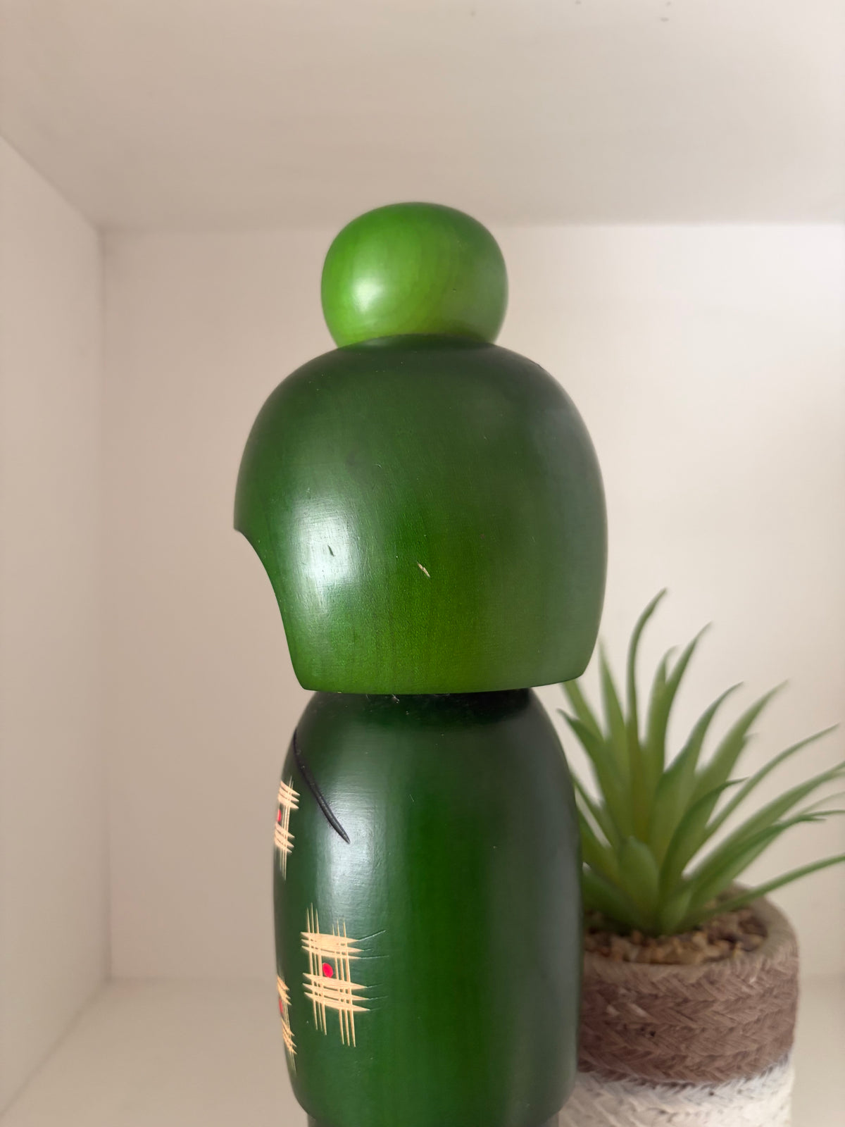 Vintage Gumma kokeshi by Hajime Miyashita (1940-)