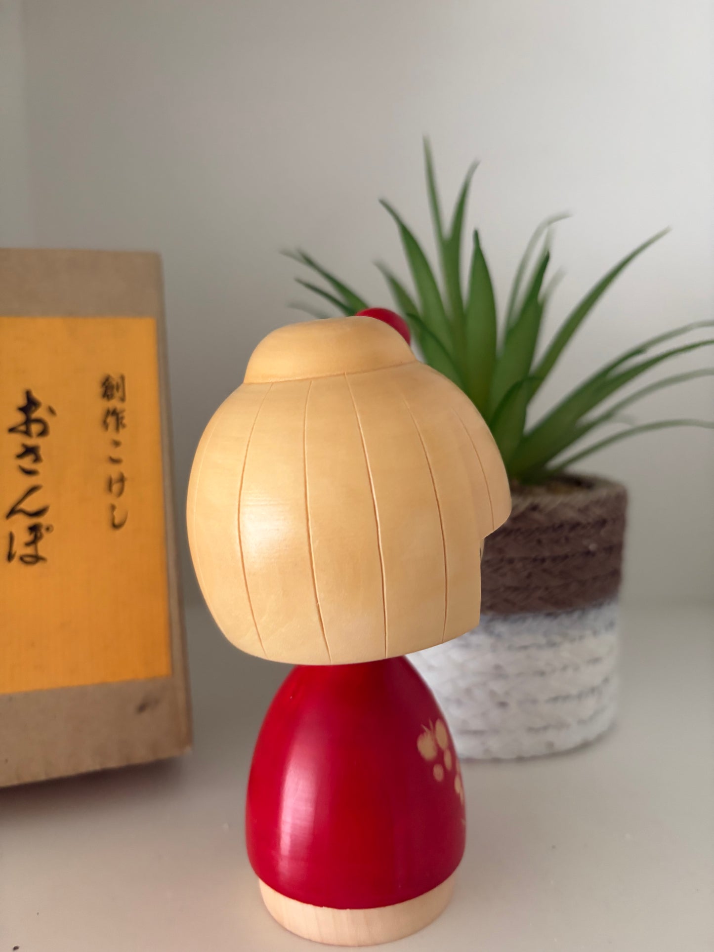 Vintage sosaku kokeshi by Fujikawa Shoei