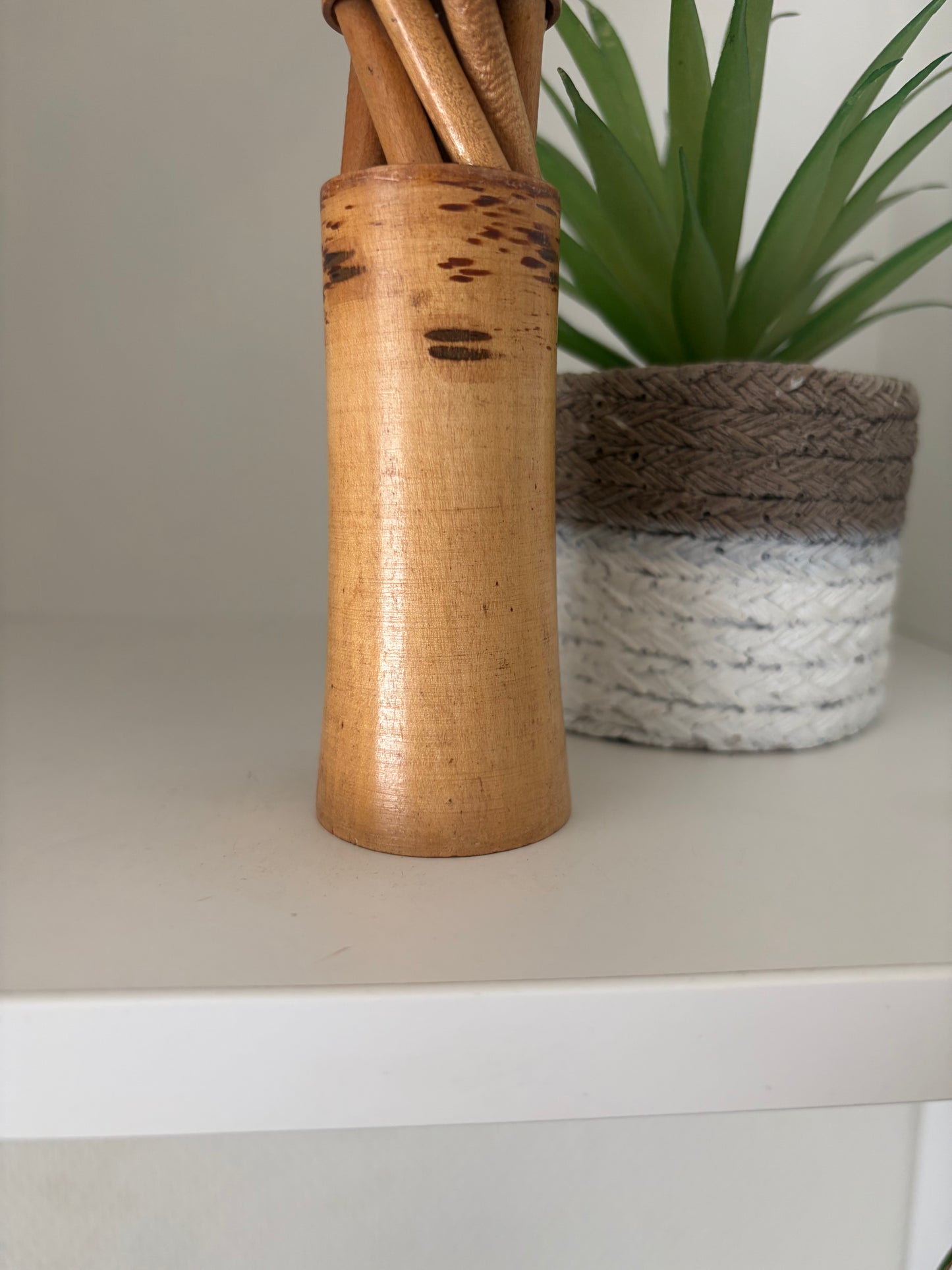 Vintage Sosaku kokeshi by Ryoichi