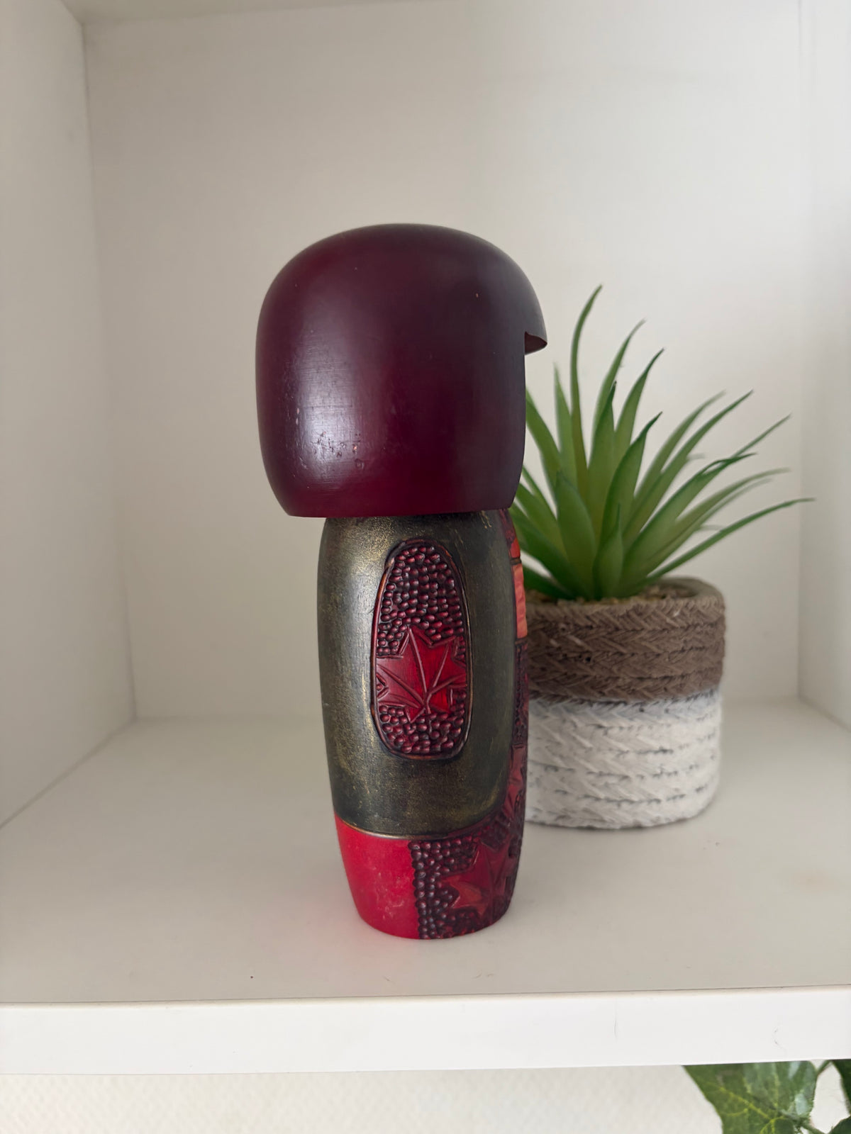 Vintage Gumma kokeshi by Sumitani Kohji