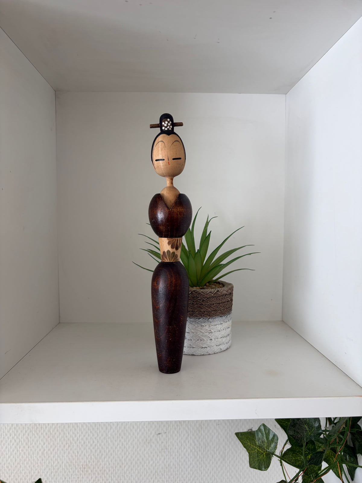 Vintage Sosaku Kokeshi made by Shozan Shido (1932-1995)