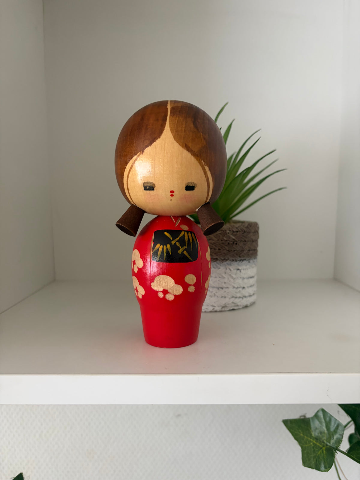 Vintage Sosaku kokeshi by Takahashi Toshiharu