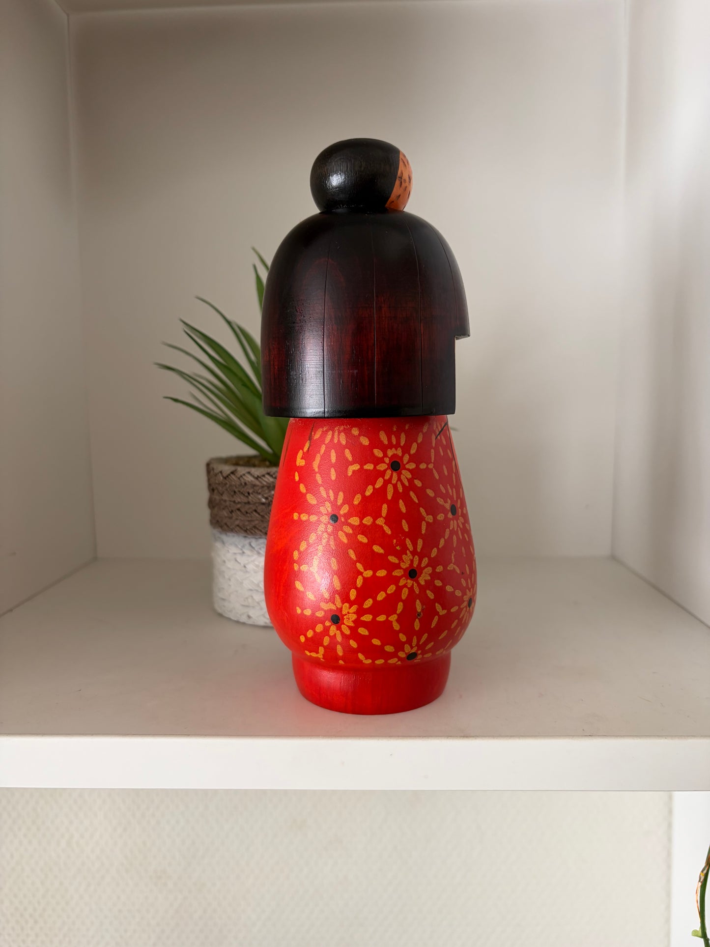 Vintage Gumma kokeshi made by Kazuo Takamizawa (1927-)