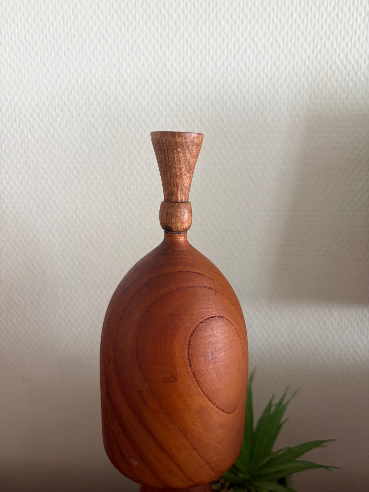 Exclusive Sosaku kokeshi by Shido Shozan (1932-1995)