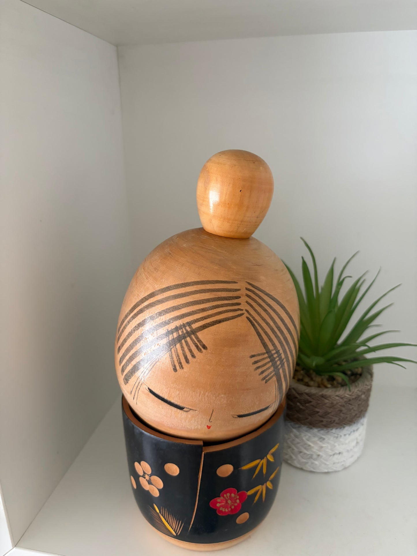 Chunky vintage Sosaku kokeshi by Sato Suigai (1920-)