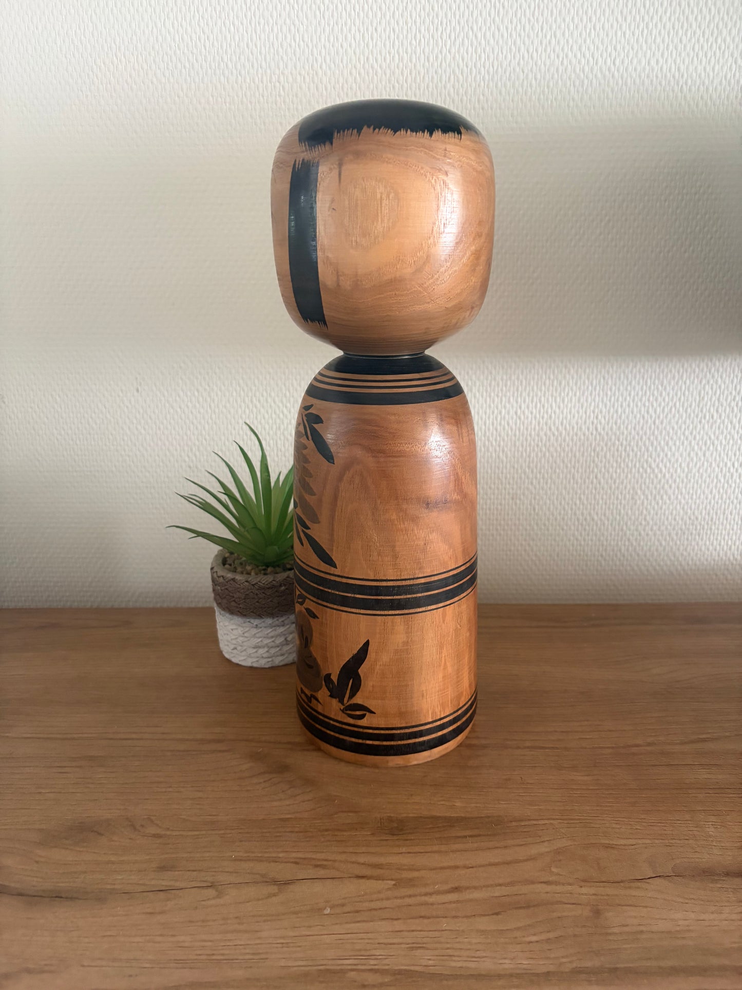 Big and heavy vintage Monochrome Togatta kokeshi by Sato Tadashi
