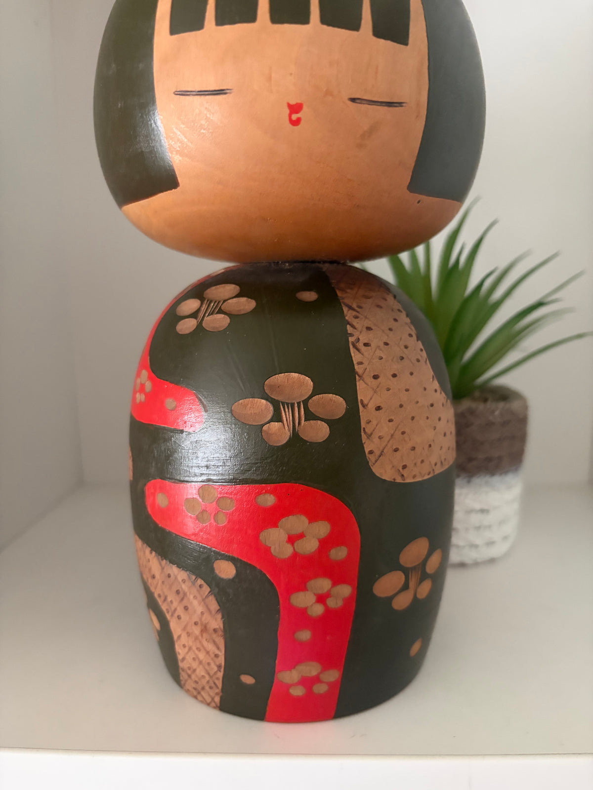 Vintage Sosaku kokeshi by Yuji Kawase (1938-) Big version