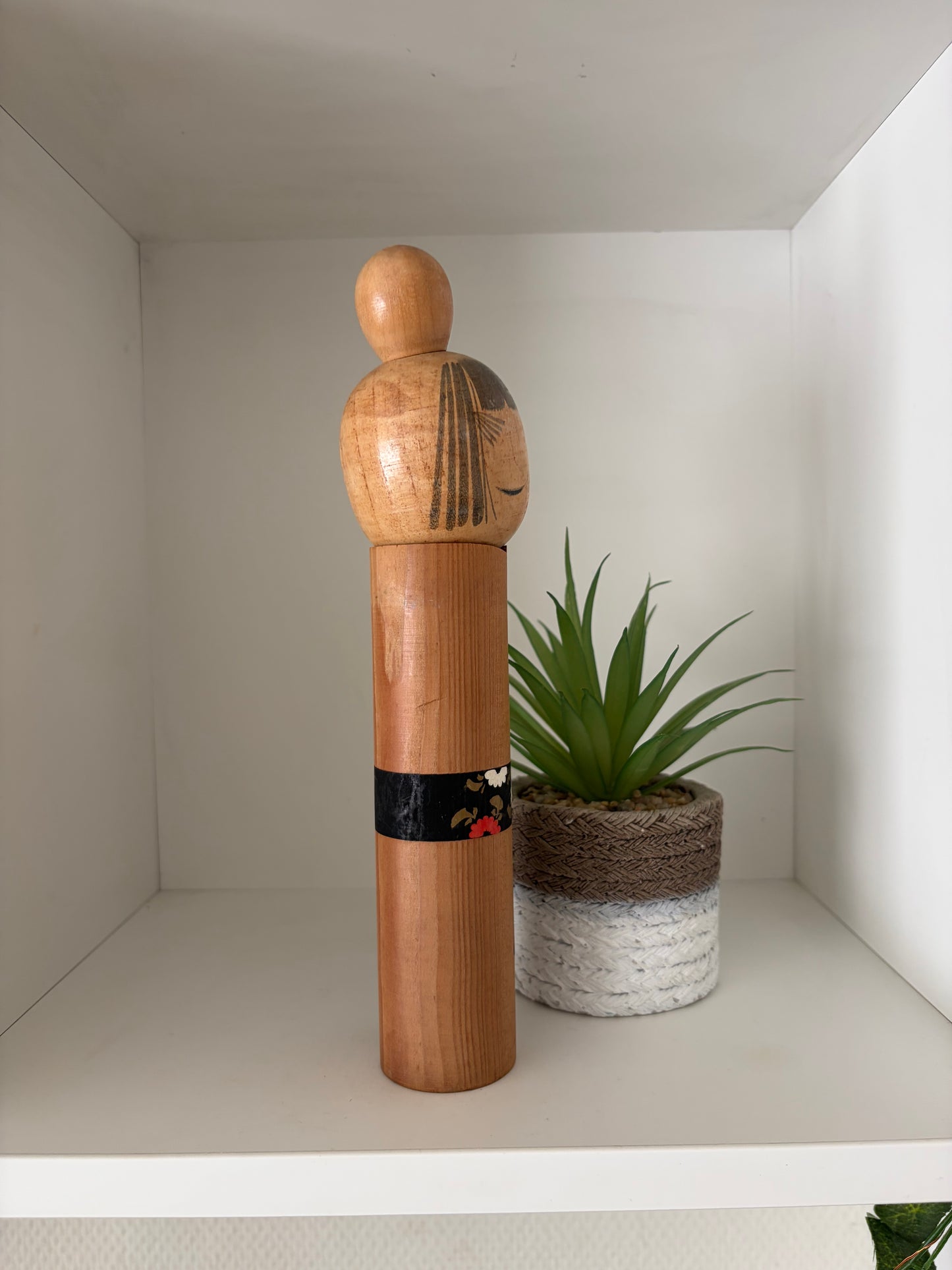 Vintage Sosaku kokeshi by Sato Suigai (1920-)