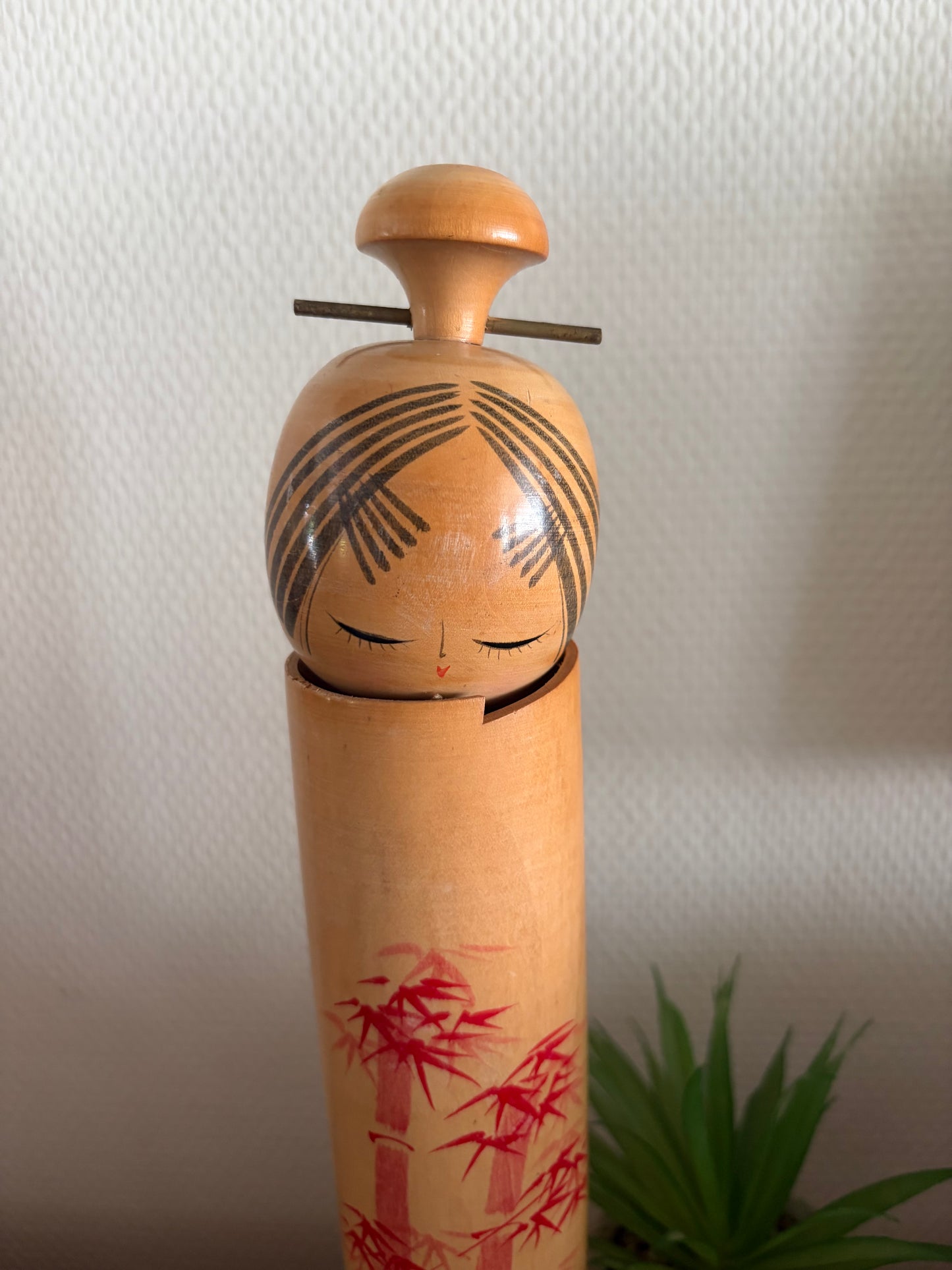 Vintage Sosaku kokeshi by Sato Suigai (1920-)