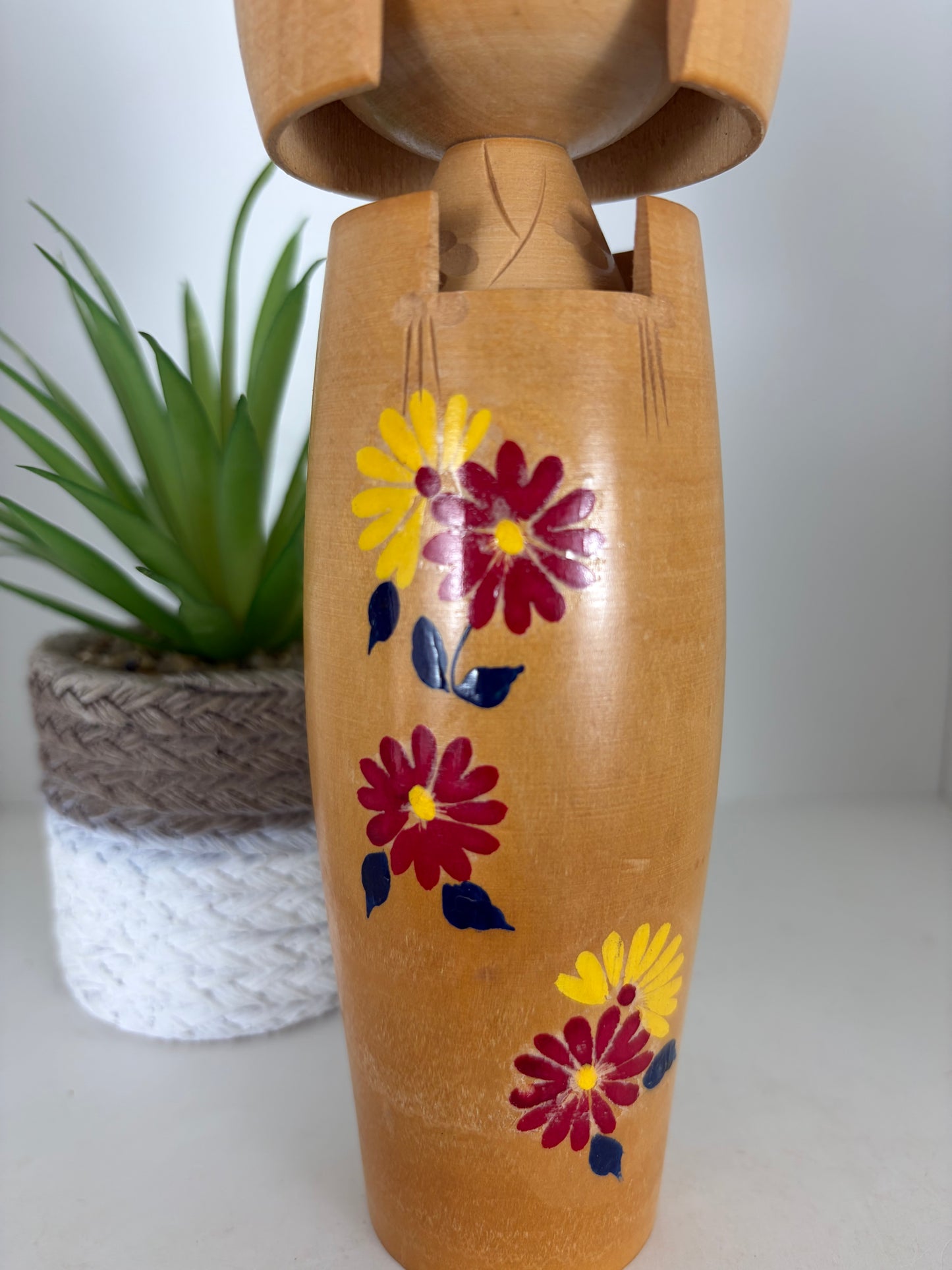 Vintage Gumma kokeshi by Kunio Miyagawa (1933-)
