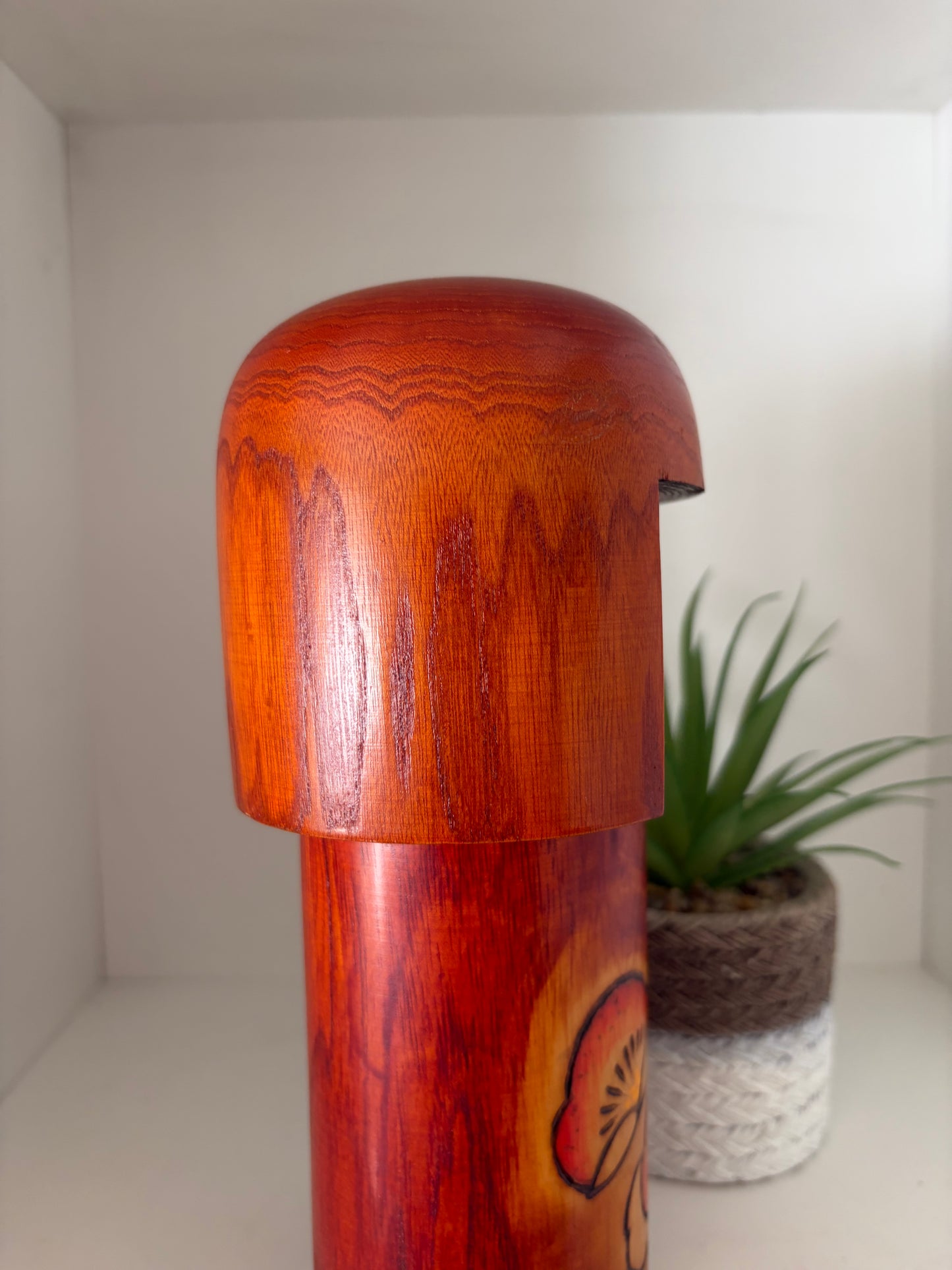 Realy beautiful vintage Sosaku kokeshi by Katsuyuki