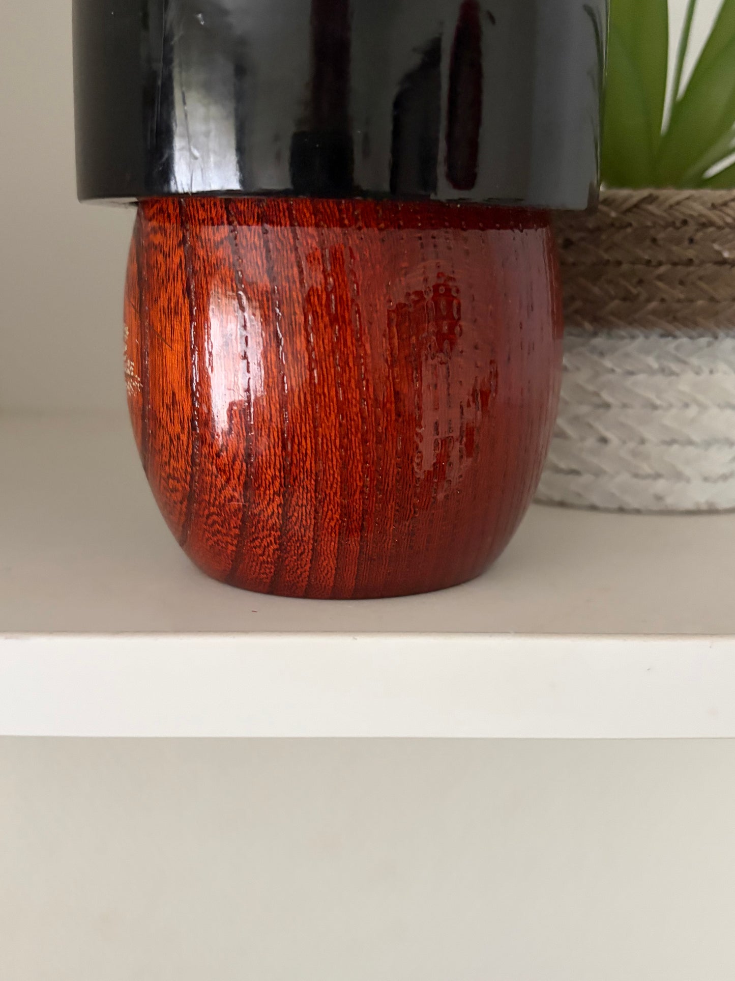 Beautiful vintage lacquer Sosaku kokeshi