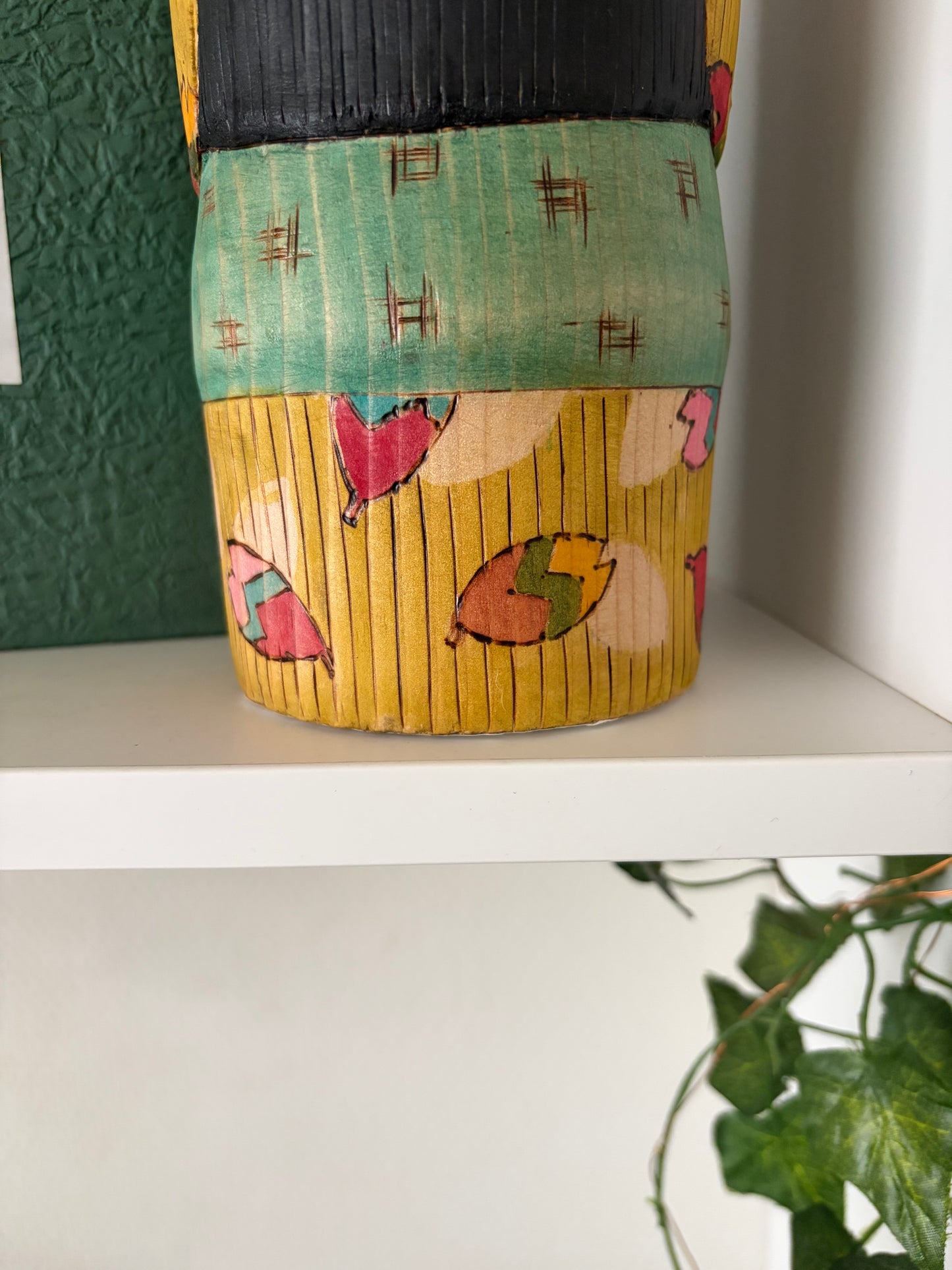 One of a kind kokeshi by Yuko Yamazaki - With box