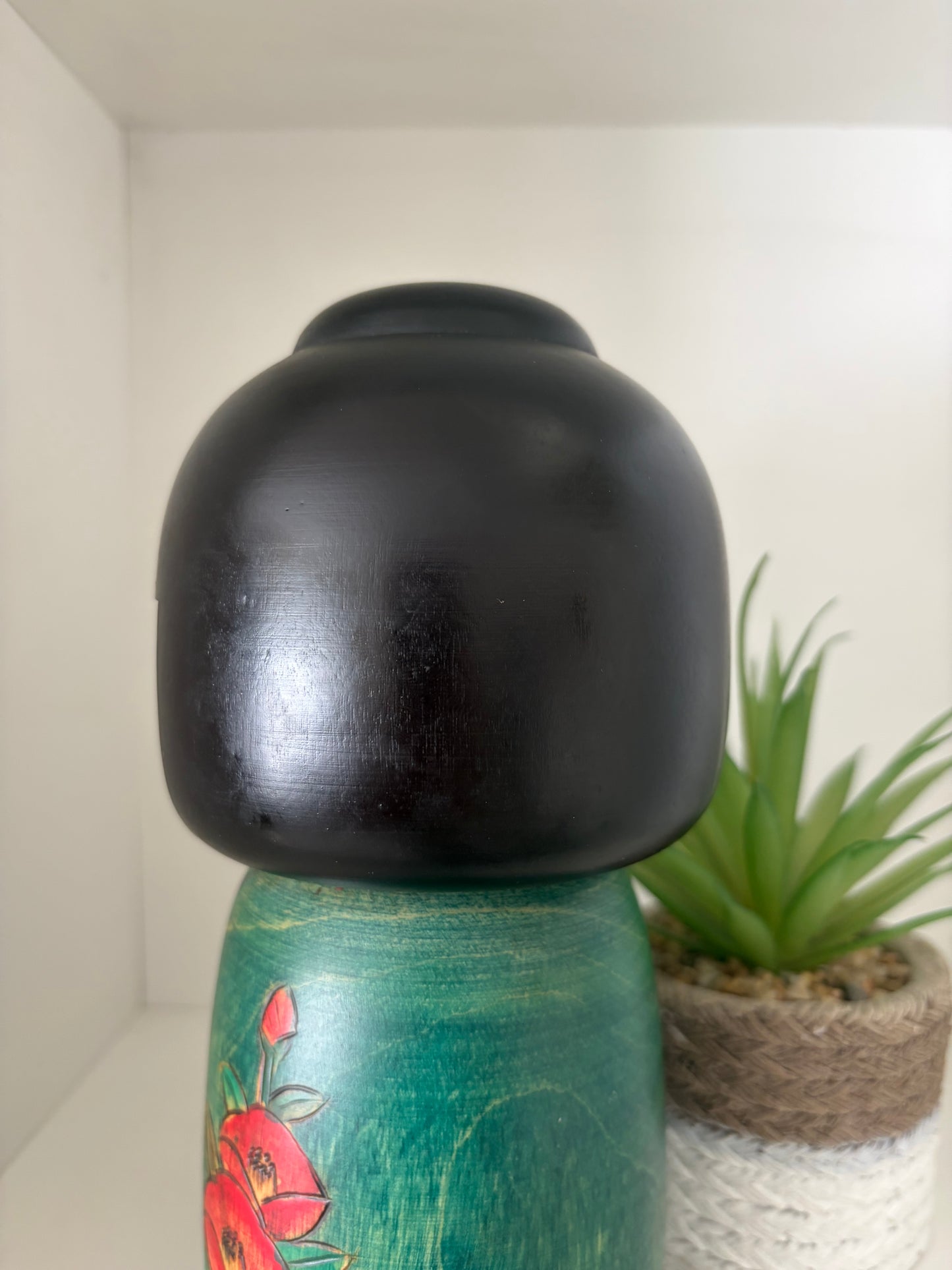 Vintage Sosaku Kokeshi made by Sato Suigai (1920-)
