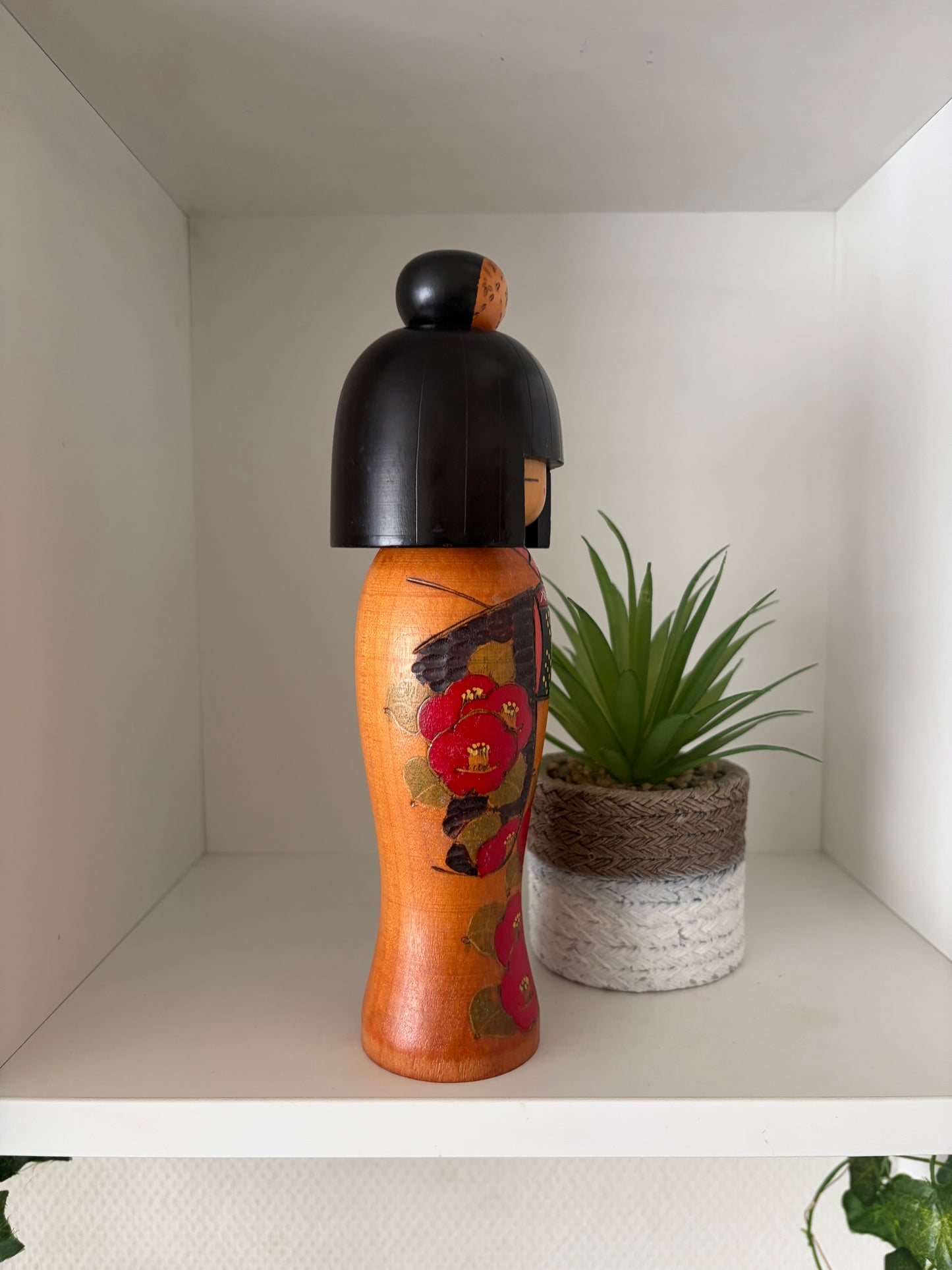 Vintage Gumma kokeshi by Kazuo Takamizawa (1927-)
