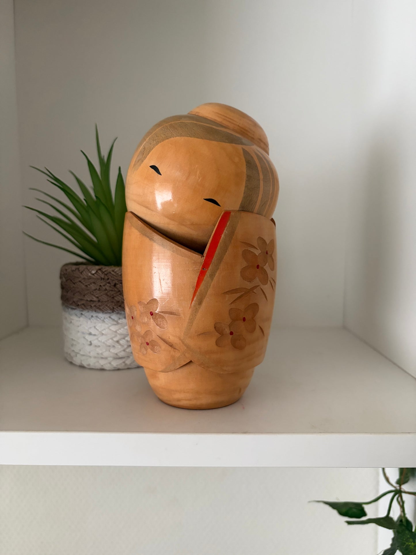 Rare vintage Sosaku kokeshi by Inosuke Kobayashi (1931-)