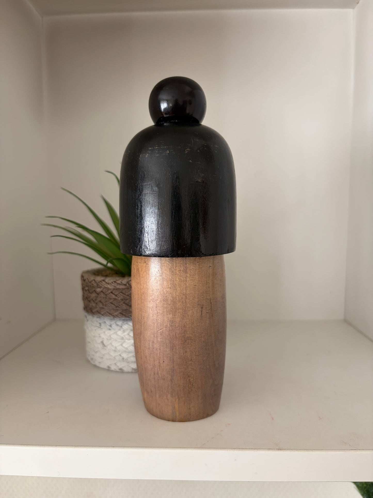 Vintage Gumma kokeshi by Hajime Miyashita (1940-)