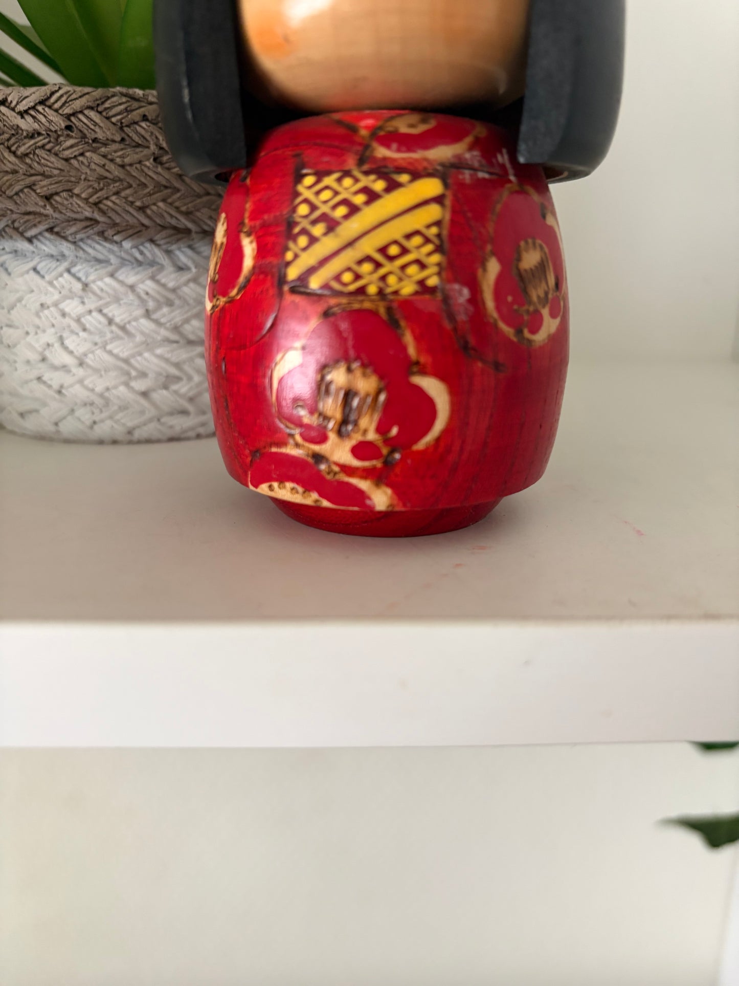 Cute vintage Sosaku kokeshi by Takeshi