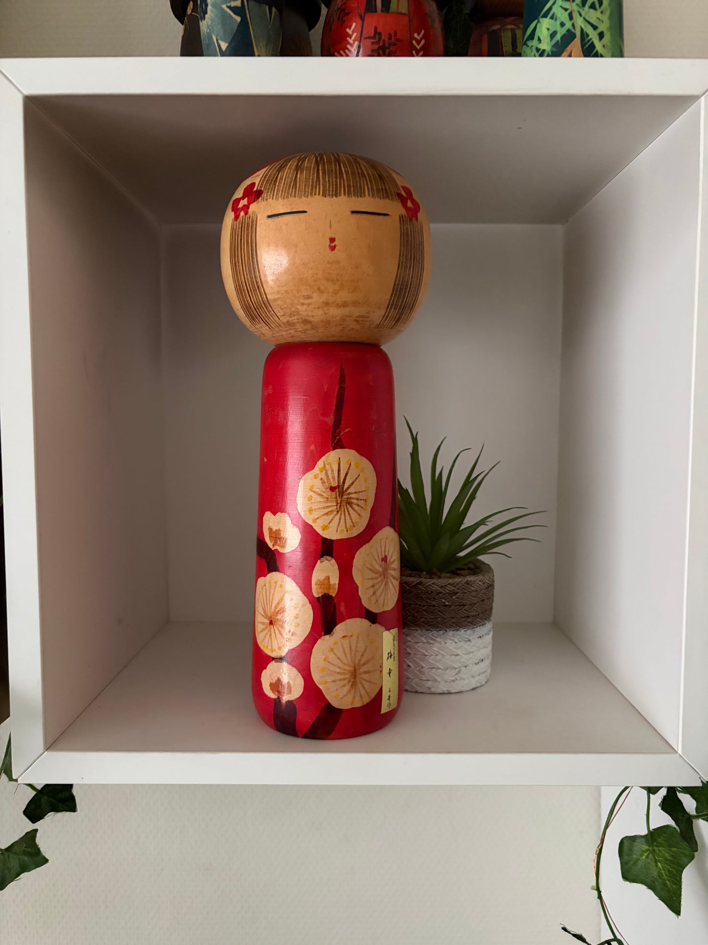 vintage kokeshi by Usuki Hakuho